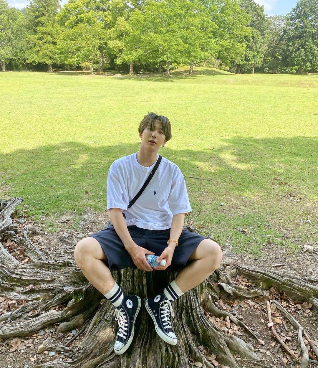 上野裕次郎のインスタグラム：「奈良公園ｯ!!🫶🌴  ・US POROﾍﾋﾞｰｳｴｲﾄBIG T ・L size ・White ZOZOで今なら安く買えるみたい🌟 . #wego #ウィゴー #wegotee #wego_ootd #遊び集まる動く #pr」