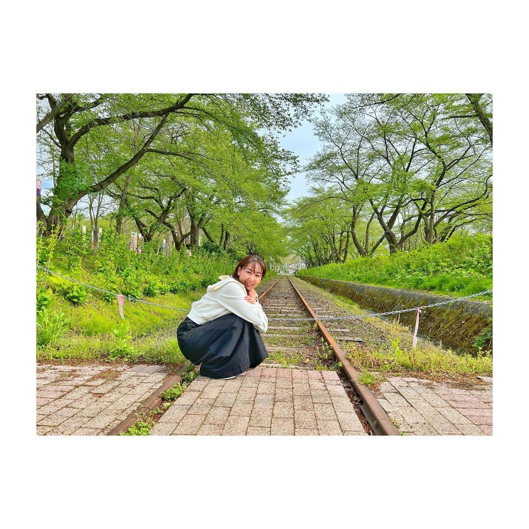 村井麻友美さんのインスタグラム写真 - (村井麻友美Instagram)「今日もご観劇下さり、ありがとうございました♡  毎回、たくさんの笑顔と出逢えて幸せです！！ ちゃんと客席、見えてます！ 最後は客席も明るくして下さるので、2階席の後ろまでしっかり！！ お客様からいっぱいパワーを頂いてます♪ ありがとうございます♡ ＊ ＊ ＊ #fabulousrevueboys #ファビュラスレビューボーイズ #康楽館 #小坂町 #秋田  #芝居小屋 #国の重要文化財  #小坂鉄道 #ポートレート  #村井麻友美」5月30日 19時48分 - mayumi_murai817