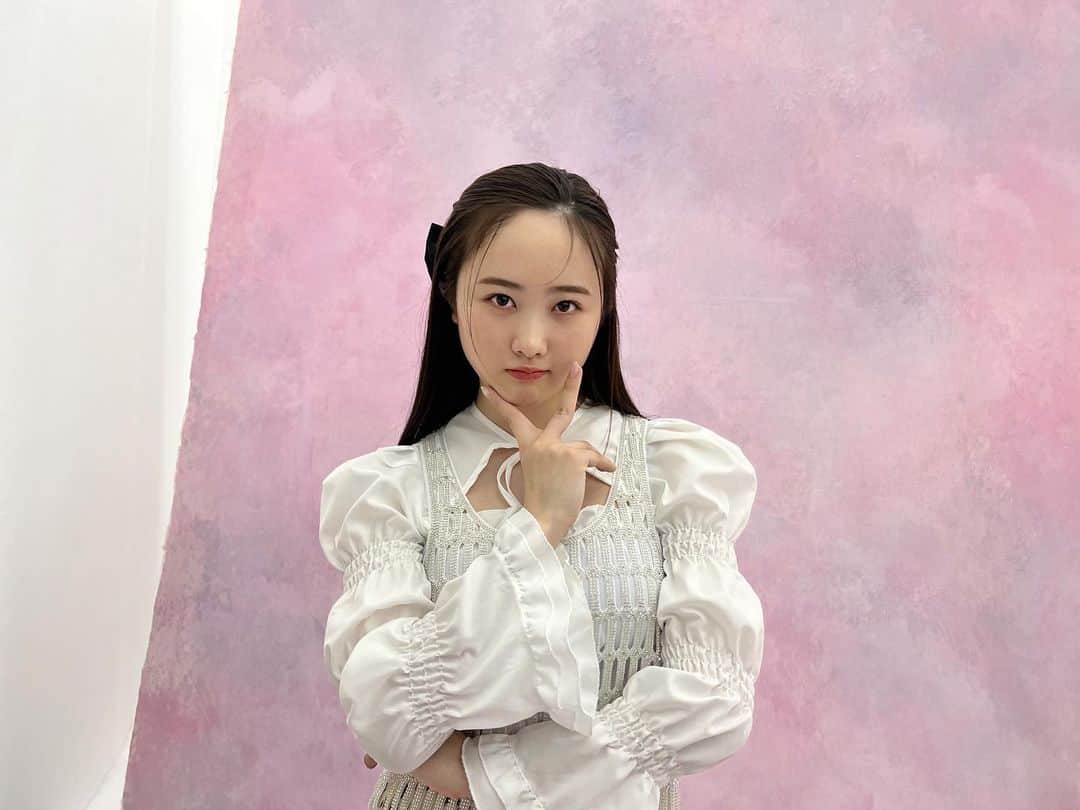 本田望結のインスタグラム：「💗 ・ ・ 私の誕生日🎂6月1日発売の、 「 bis」7月号に"初"登場ささていただきます！是非☺️」