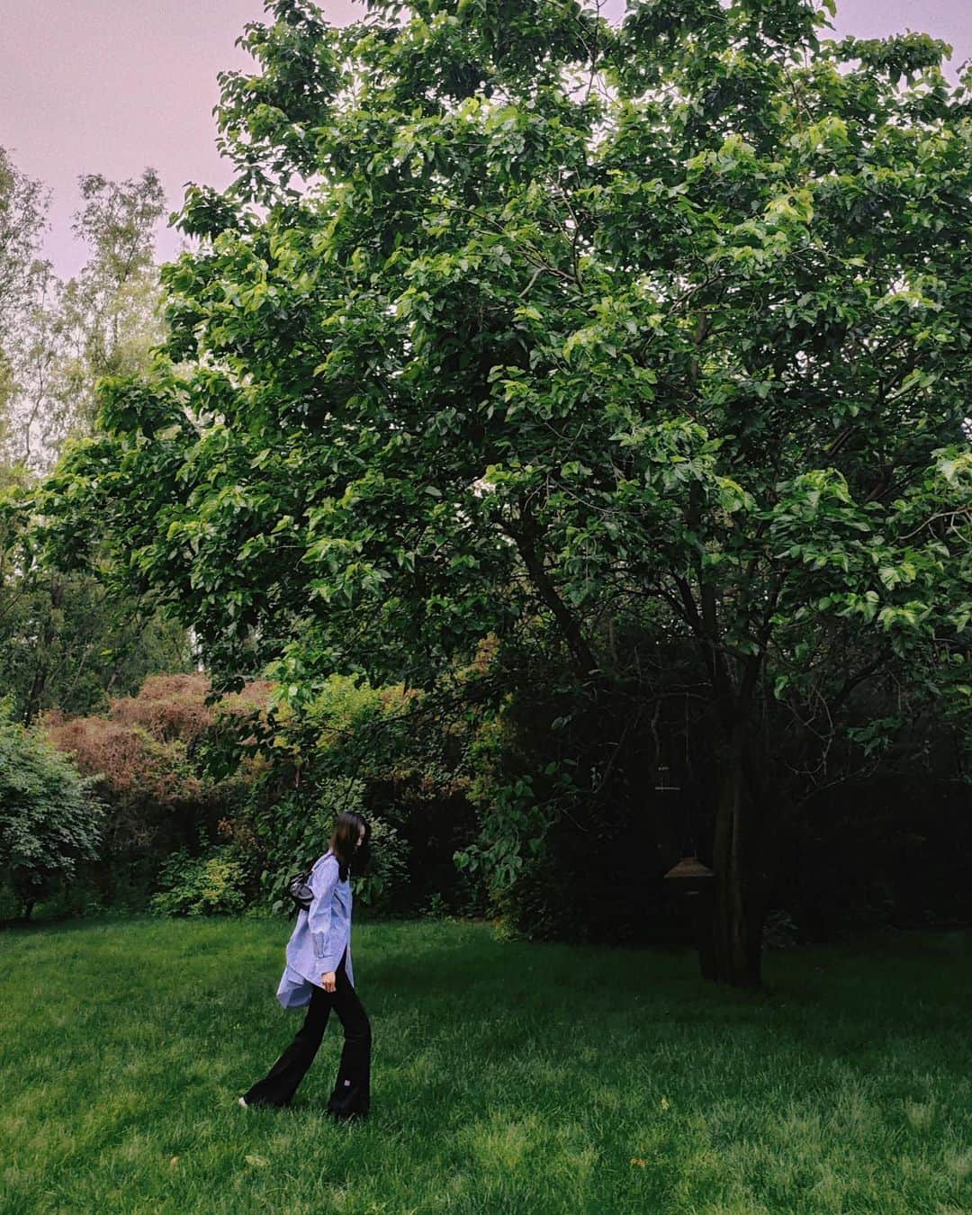 リウ・ウェンのインスタグラム：「Green season 🍃」