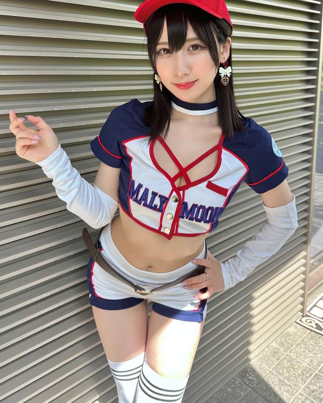 てーらのインスタグラム：「COSGC2023のプレゼンターをさせて頂いています！ 上位受賞者の皆さんとの撮影会、とっても楽しかったです😭😭💕💕 皆さんとのツーショット早く見たいなぁ🤍 ̖́-   #COSGC2023」