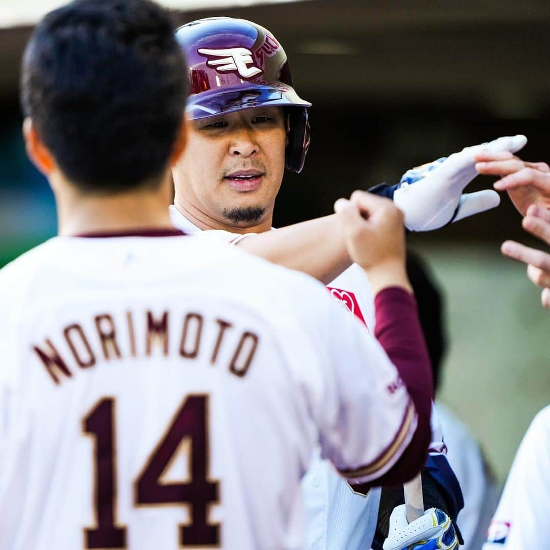 東北楽天ゴールデンイーグルスさんのインスタグラム写真 - (東北楽天ゴールデンイーグルスInstagram)「⚾️  ⚾️E 2-3 DB⚾️ 2回に浅村選手が9号ソロを放って幸先よく先制‼️‼️ しかし4回に2点を失い逆転されてしまうと 最後はあと1点及ばずに交流戦初戦を落とす。 浅村選手は9回にも10号ソロを放つ活躍🔥 投げては先発の則本選手が6回2失点(自責点0)の力投⚾️ 2番手の内選手と3番手の安樂選手が1回無失点👍🏼  #鷲が掴む #rakuteneagles #浅村栄斗 #則本昂大 #太田光 #内星龍 #安樂智大  #炭谷銀仁朗」5月30日 21時57分 - rakuten_eagles