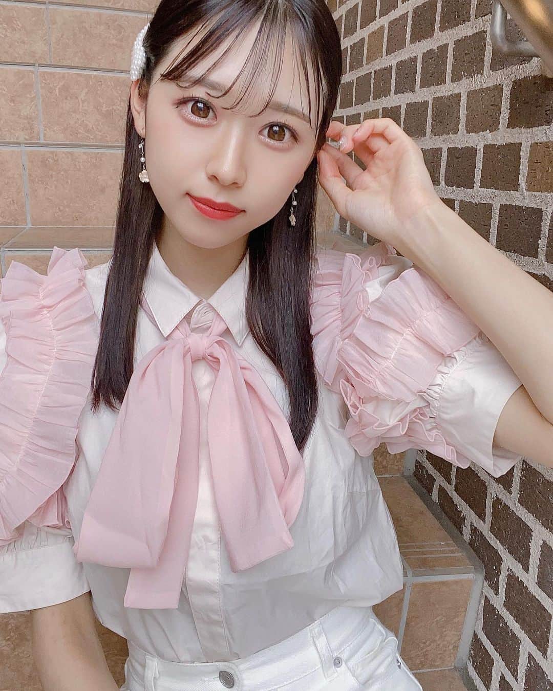 高橋美海のインスタグラム：「前髪少なめの日🎀」
