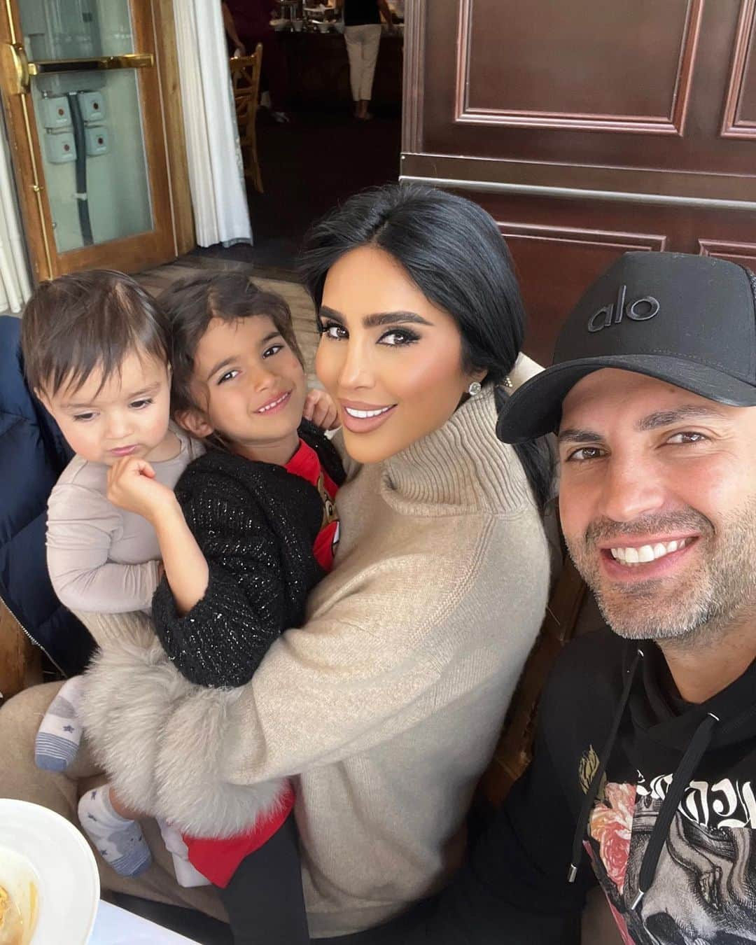 リリー・ガリーチさんのインスタグラム写真 - (リリー・ガリーチInstagram)「My simple life this weekend with people I love ❤️ #DeerValleyUtah」5月30日 23時35分 - lillyghalichi