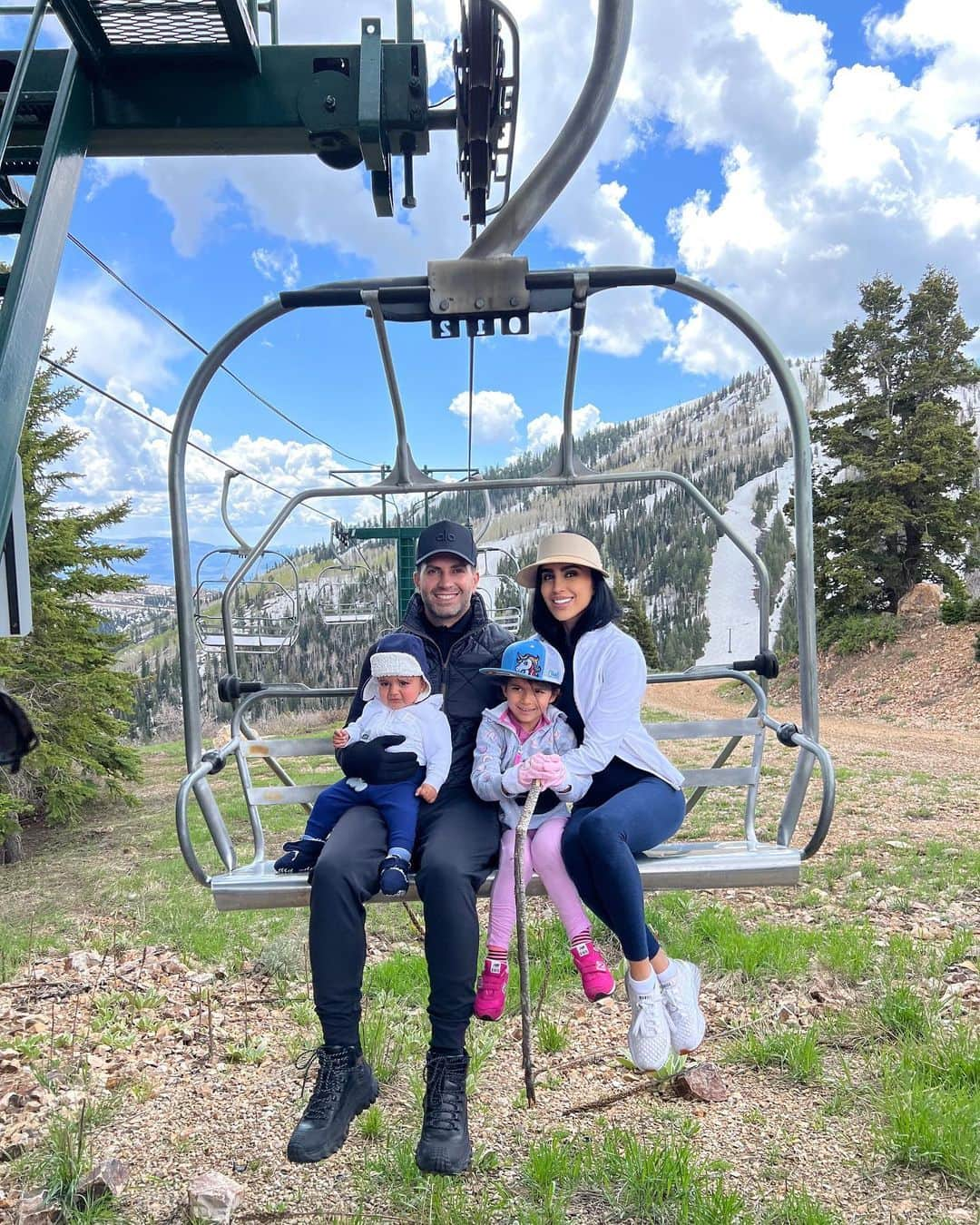 リリー・ガリーチさんのインスタグラム写真 - (リリー・ガリーチInstagram)「My simple life this weekend with people I love ❤️ #DeerValleyUtah」5月30日 23時35分 - lillyghalichi