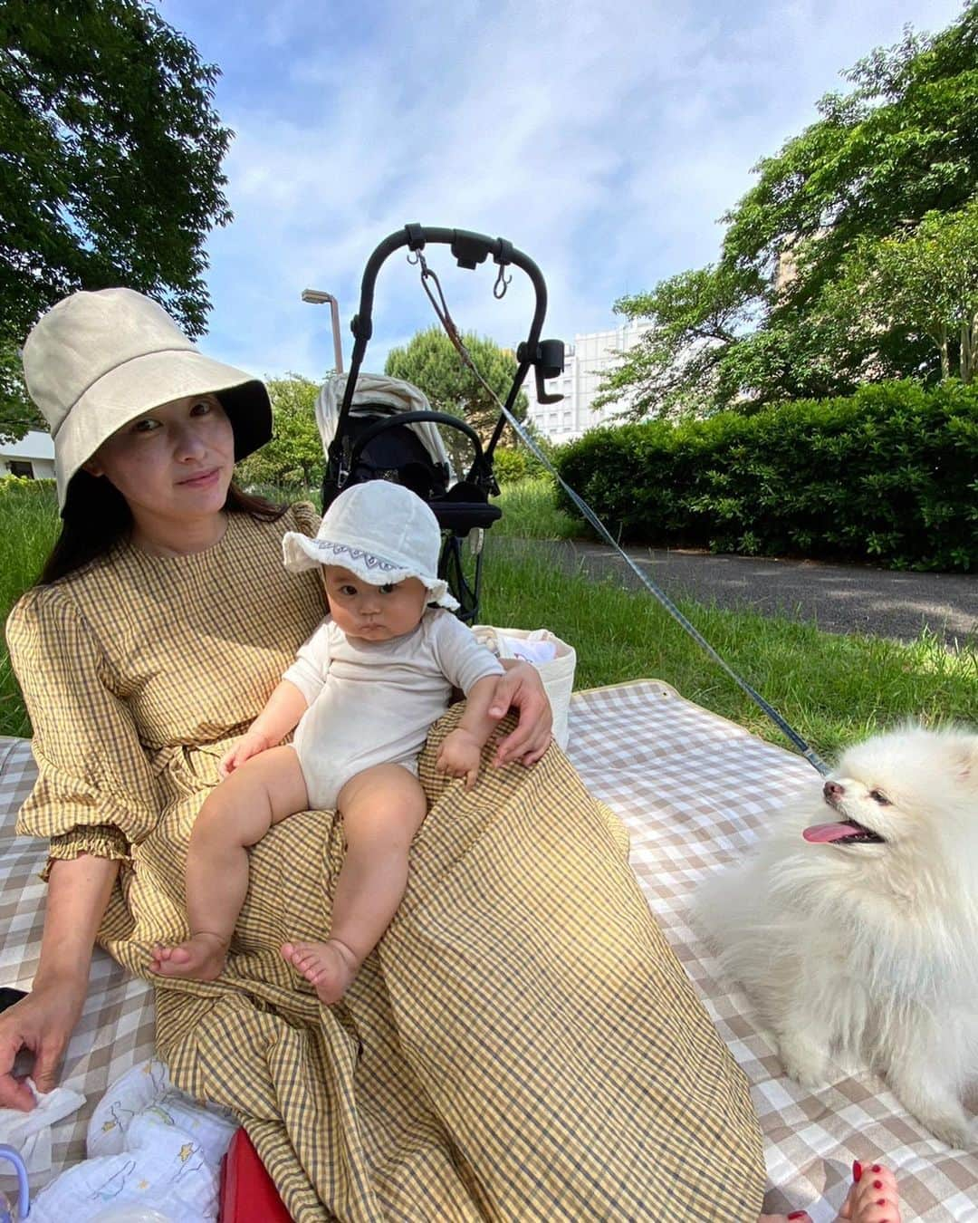 神尾美沙さんのインスタグラム写真 - (神尾美沙Instagram)「休日🌱 娘の麦わら帽子は届いてみたら大きすぎたので来年に持ち越し😂」5月30日 23時31分 - kamiomisa