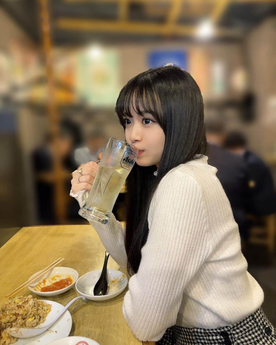 田中梨瑚さんのインスタグラム写真 - (田中梨瑚Instagram)「・  好きなお酒はハイボールです。  あとたまにビールも飲む。  お酒は強くないけどすき。」5月30日 23時35分 - riko_2768