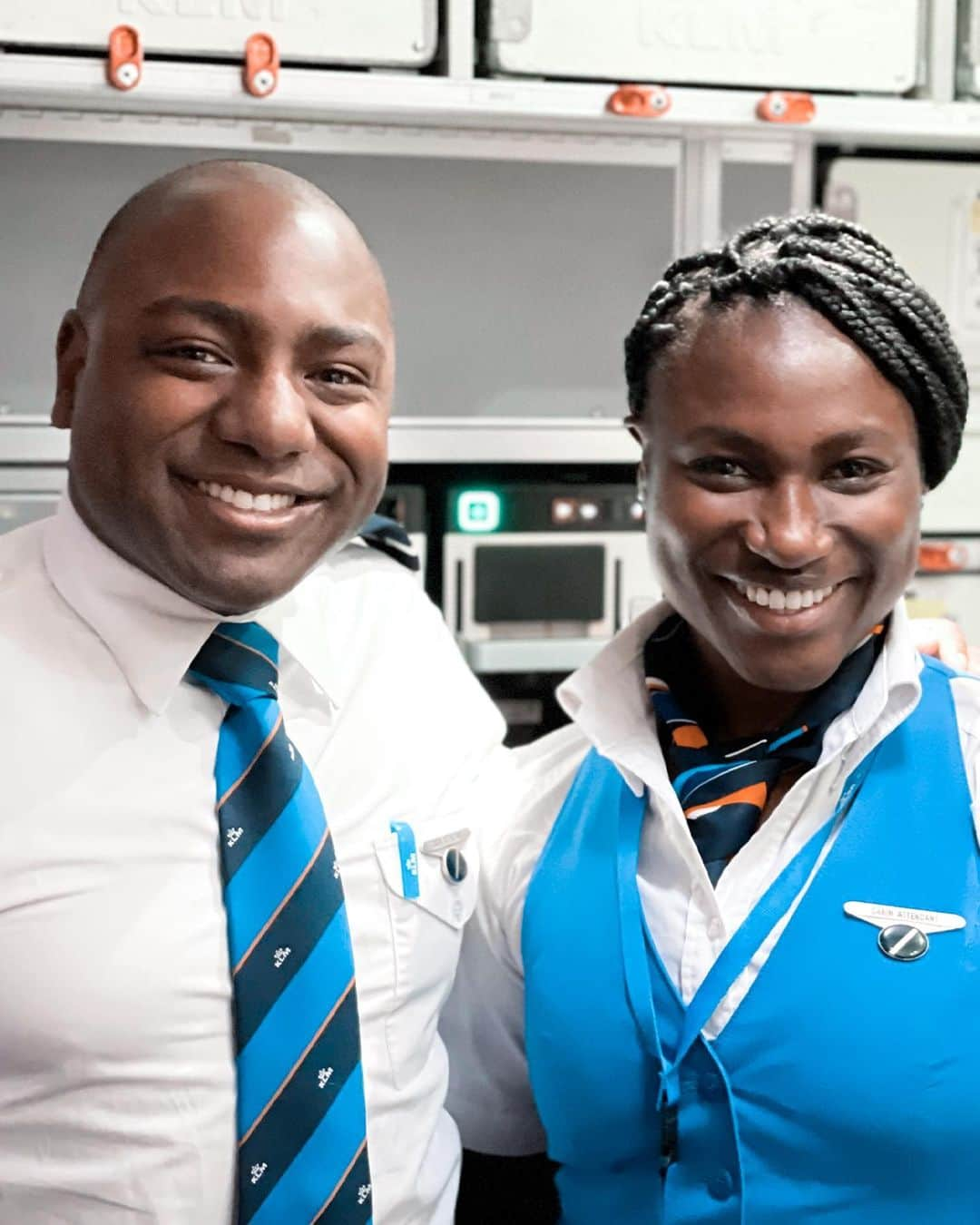 KLMオランダ航空さんのインスタグラム写真 - (KLMオランダ航空Instagram)「Shoutout to our crew who bring warmth, care, and smiles to the skies! From take-off to landing, they make every journey unforgettable. Thank you! ✈️ 💙✨   #InternationalFlightAttendantsDay #FlightAttendantsDay #KLM #royaldutchairlines #cabincrew」5月31日 21時04分 - klm