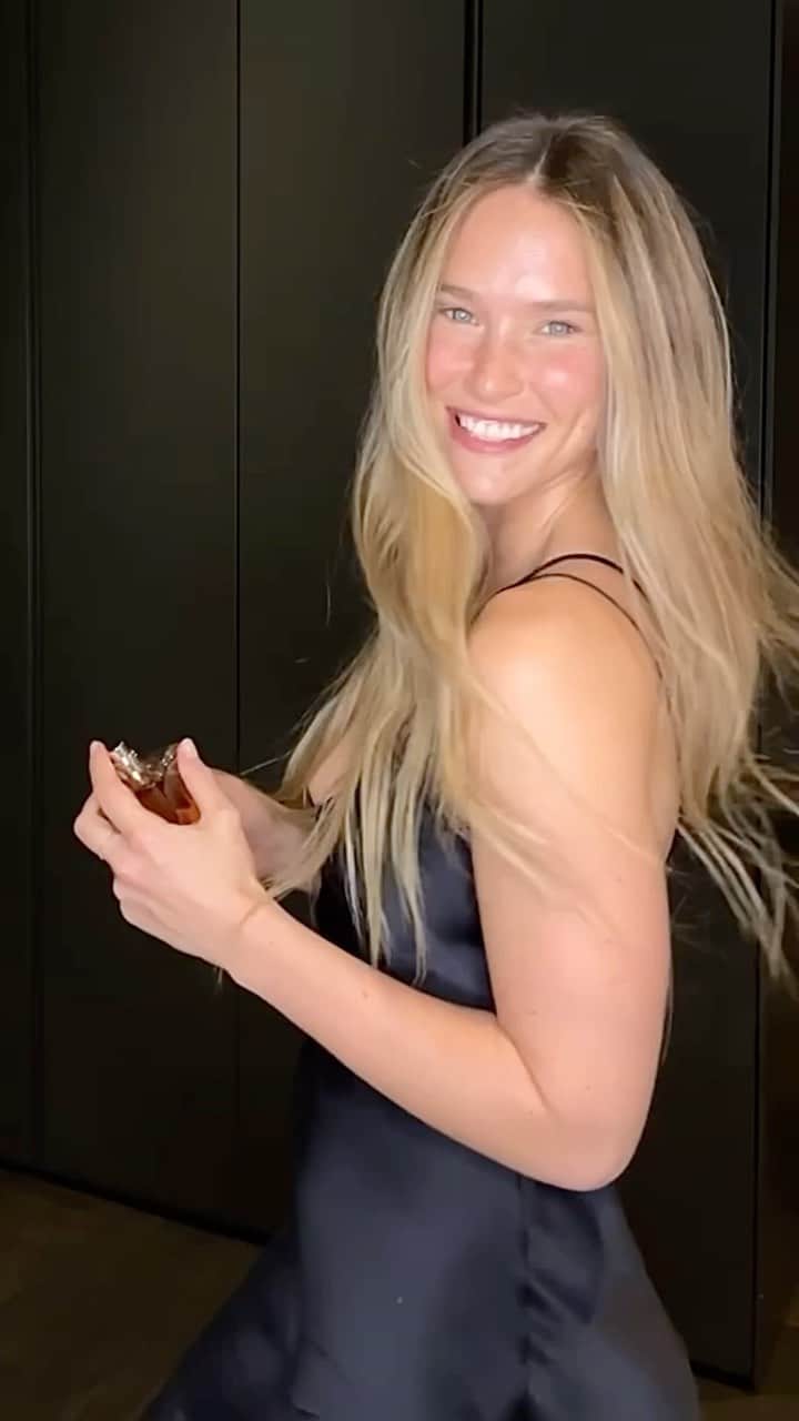 のインスタグラム：「@armanibeauty #ArmaniSkinCare #ArmaniMakeUp #armanipriveperfume ניתן להשיג בארמני בוטיק בקניון רמת אביב.」