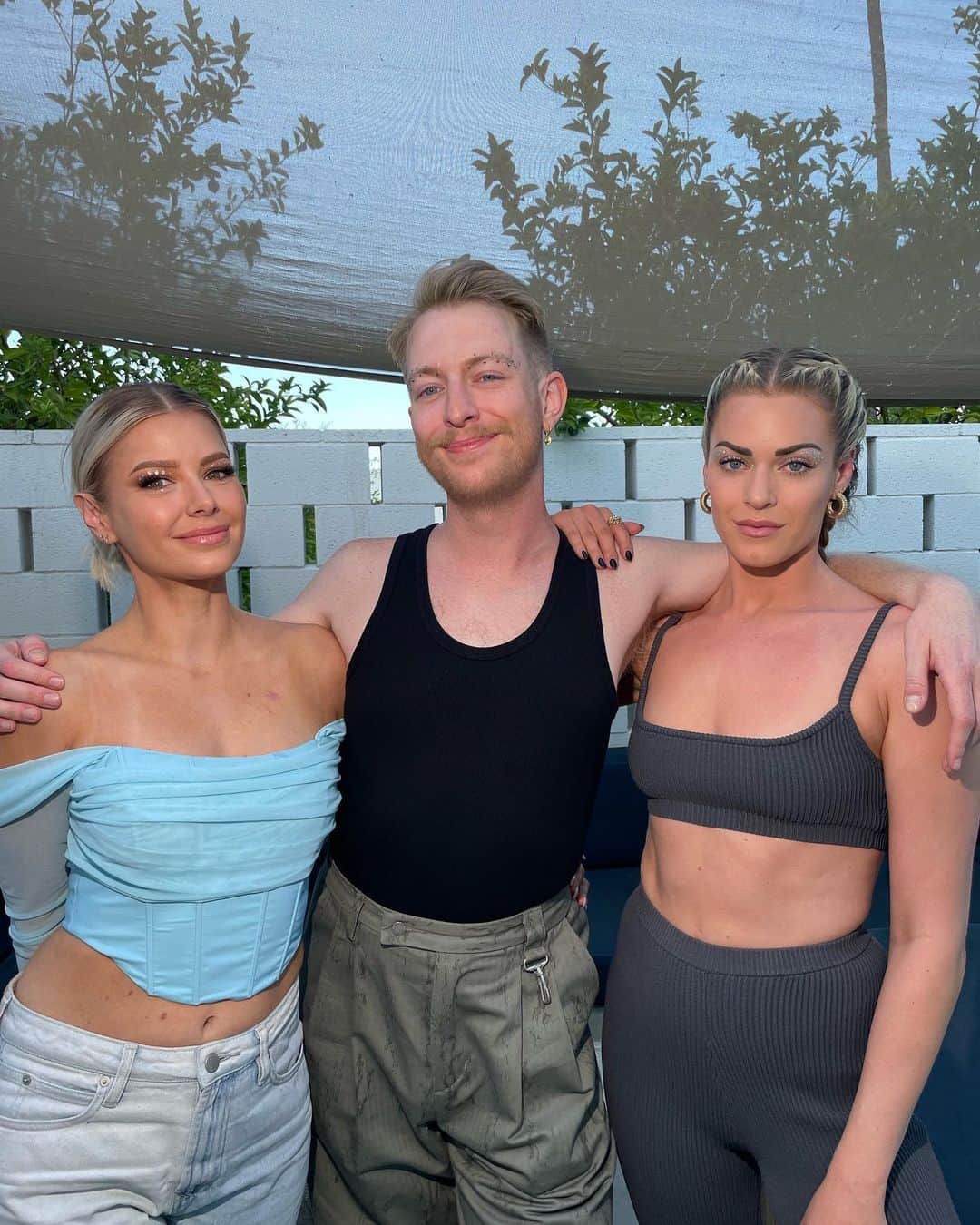 アリアナ・マディックスのインスタグラム：「logan’s bday but make it euphoria 💎(thank you @getstonned @themegscahill!!)」