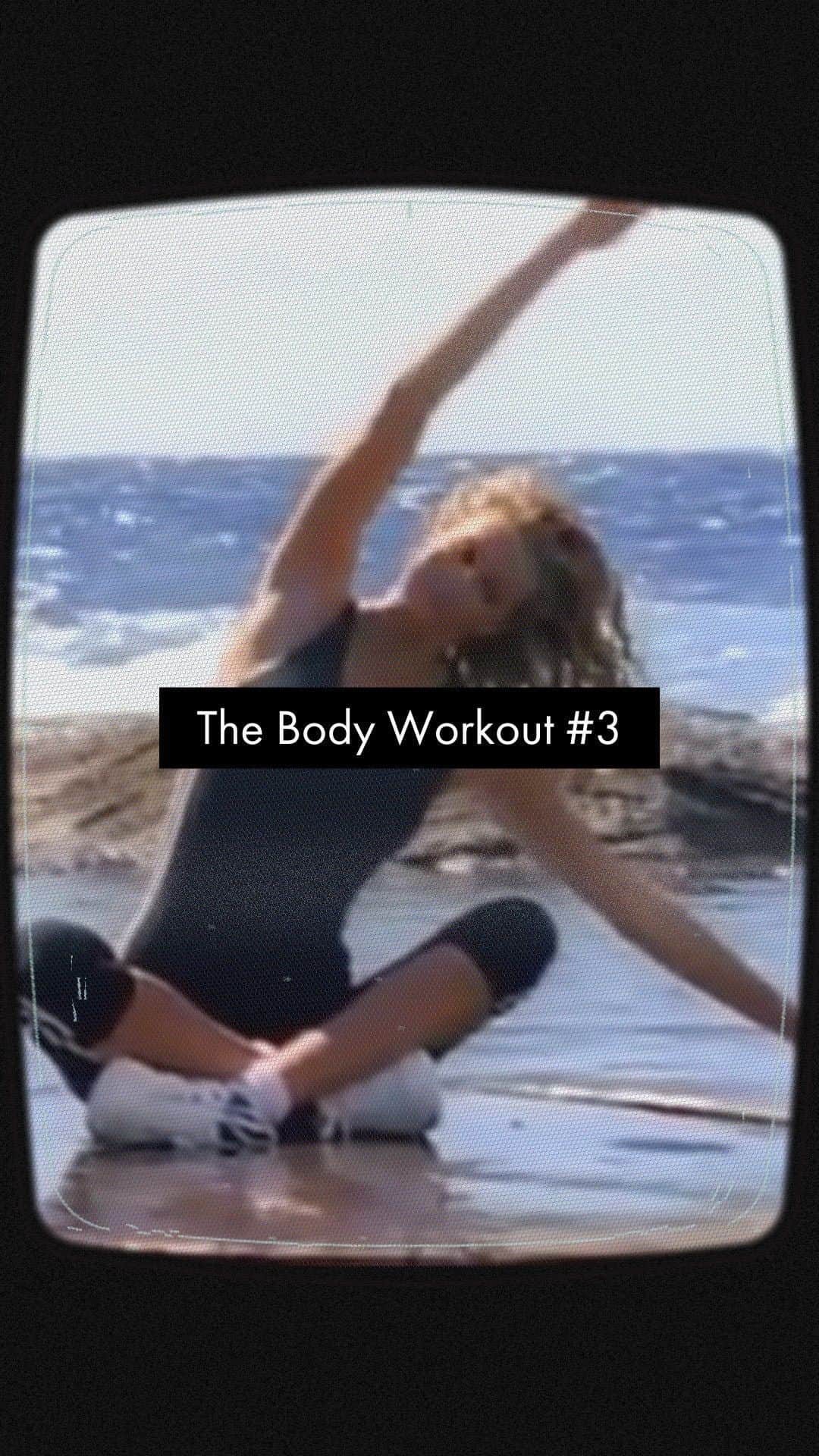 エル・マクファーソンのインスタグラム：「You made it to the final round #3 of ‘The Body’ 90’s Workout I did with Karen Voight. ⁠ ⁠ What you will need:⁠ * Bench or chair⁠ * Mat/towel or carpeted surface⁠ * Option to add hand weights ⁠ * Plenty of water ⁠ ⁠ #WelleCo #Workout」