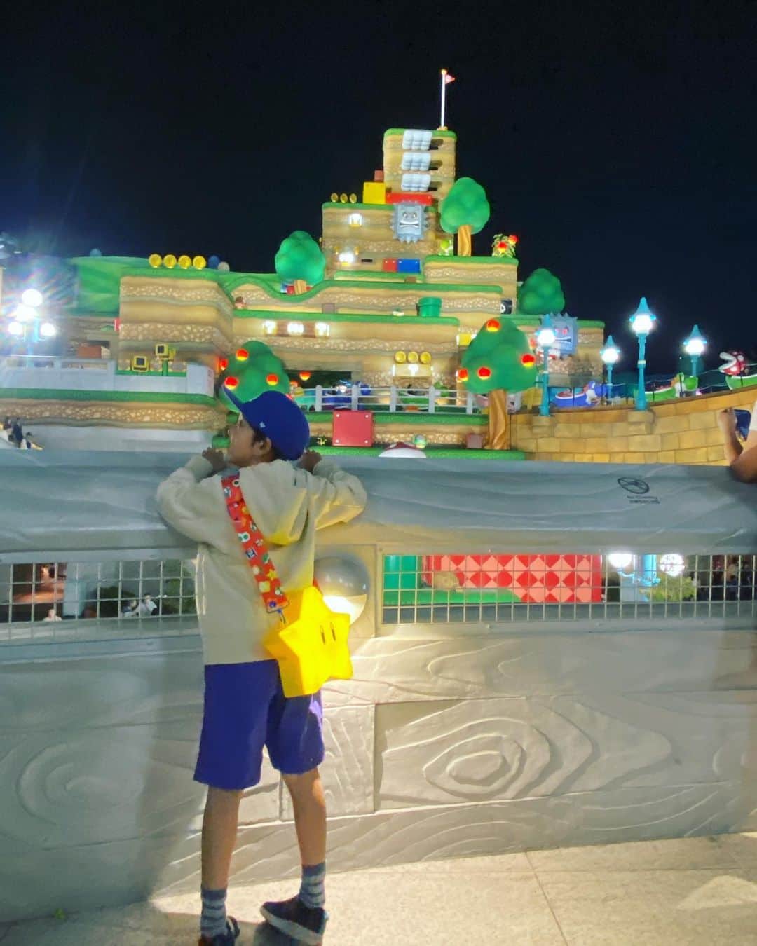 結花子のインスタグラム：「やばい。 マリオ楽しすぎる😭 🍄🍄🍄🍄🍄🍄🍄🍄🍄 #USJ #ユニバ  #マリオ　#supermario  #息子　#大興奮　#star」
