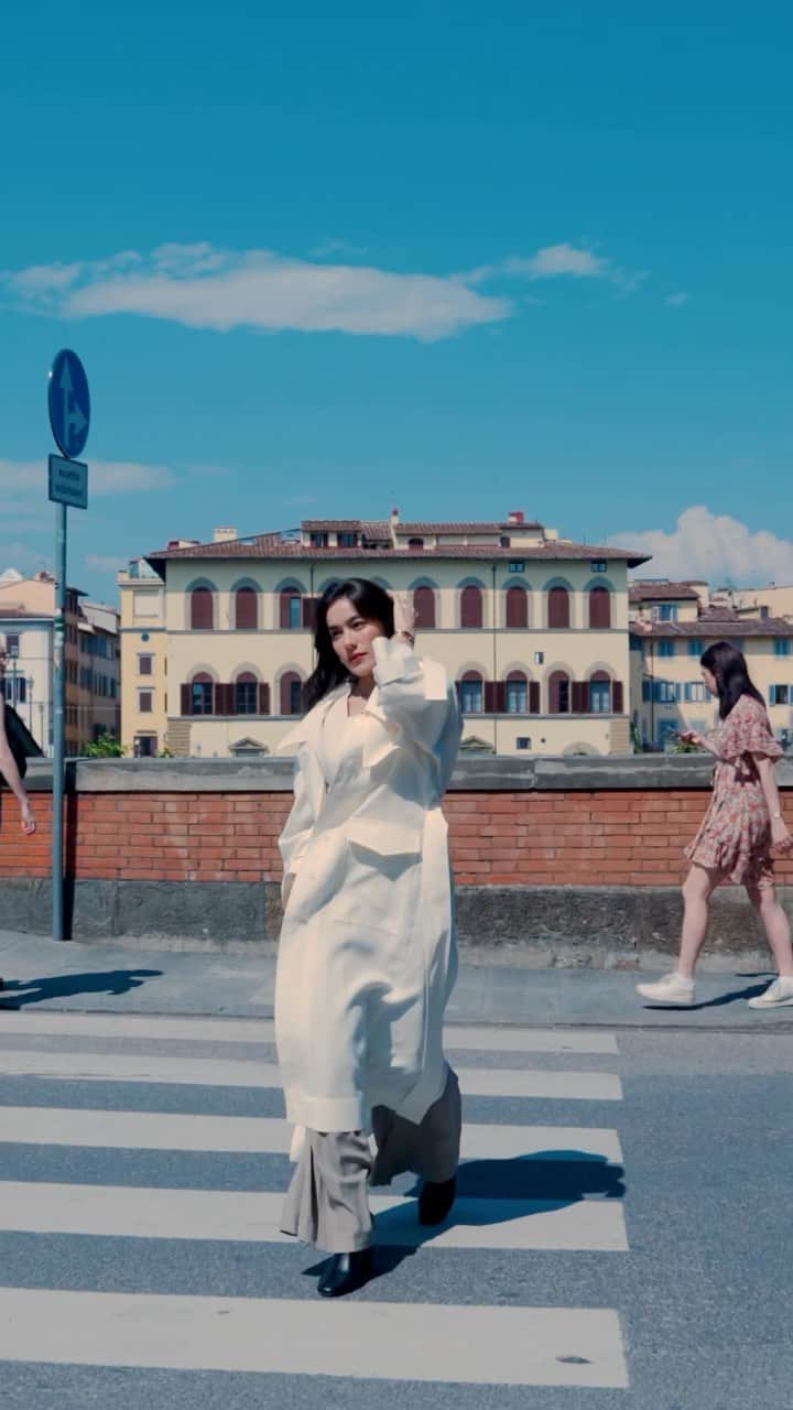 キンバリー・アン・ウォーテマス・ティアムシリのインスタグラム：「Recapping the memorable journey with @cartier in Florence ♥️ #CartierHighJewelry  #LeVoyageRecommencé」