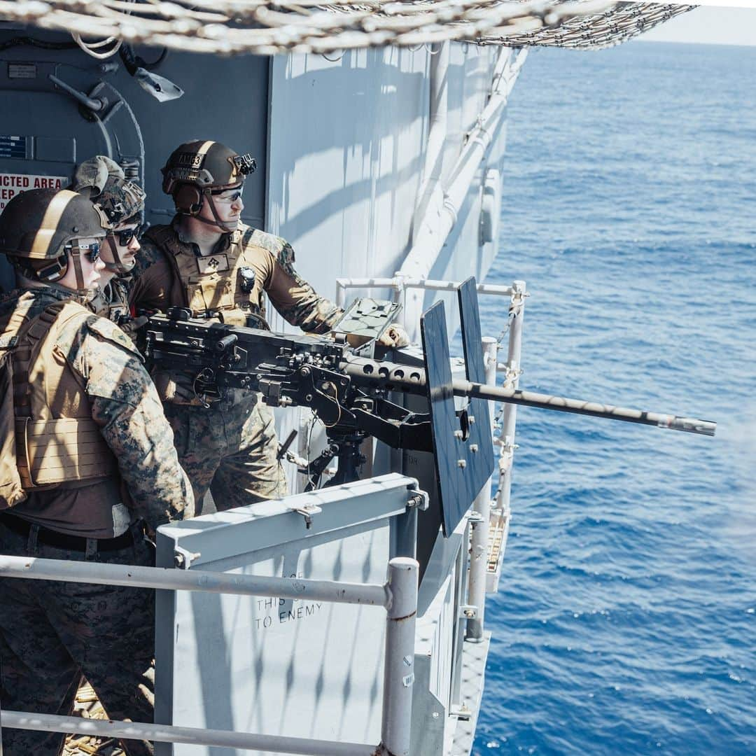 アメリカ海兵隊さんのインスタグラム写真 - (アメリカ海兵隊Instagram)「💥💥💥  📍 Atlantic Ocean (May 28, 2023)  #Marines with the @26meu conduct a live fire range aboard the amphibious assault ship #USSBataan  during a Composite Training Unit Exercise (C2X).   The range allowed Marines to rehearse multiple tactics and enhanced the lethality of several elements within the MEU. C2X is the last exercise in the Pre-deployment Training Program for the Bataan Amphibious Ready Group.  📷 (U.S. Marine Corps photo by Cpl. Kyle Jia)  #USMC #26thMEU #Amphibious」5月31日 2時15分 - marines