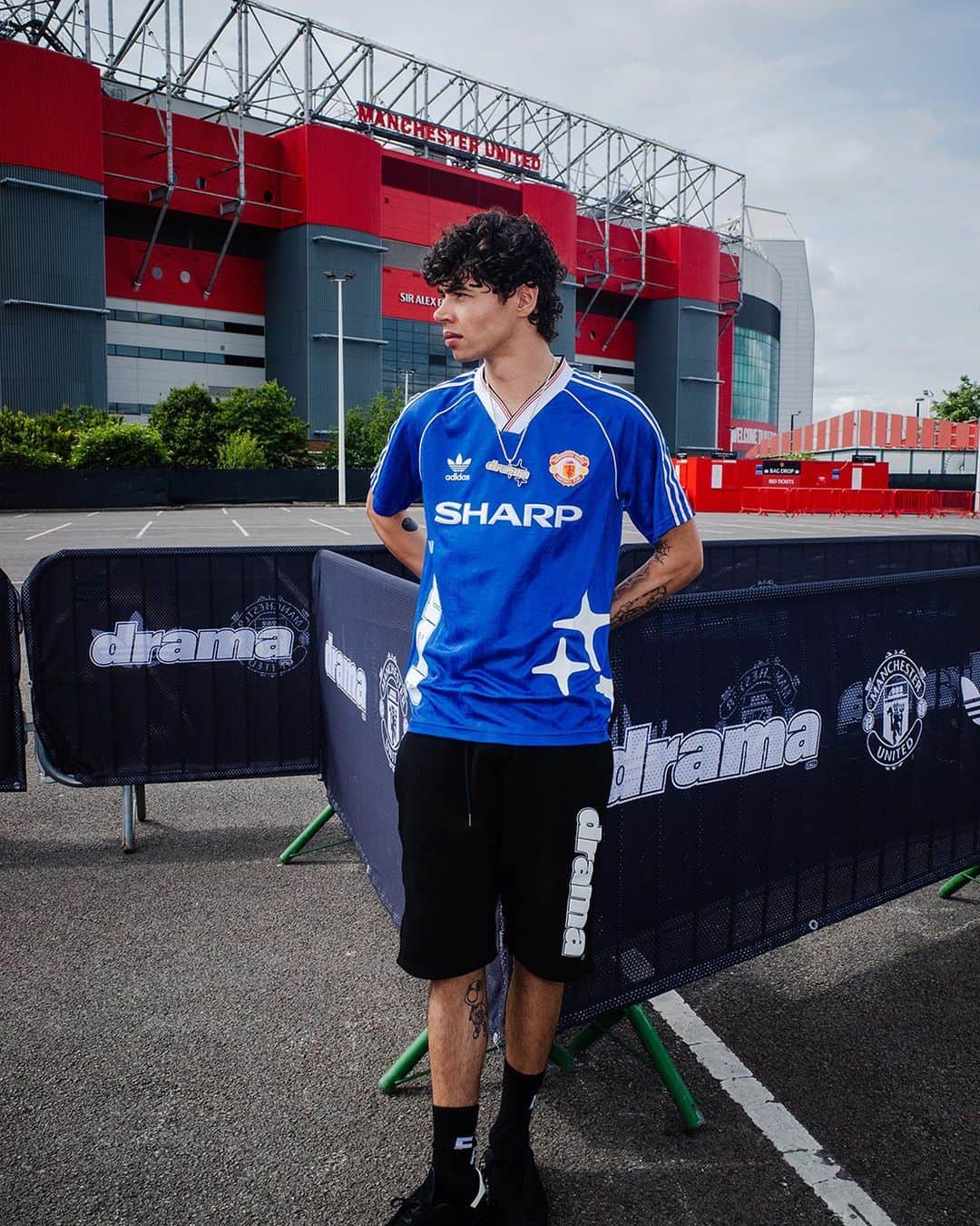 adidas UKさんのインスタグラム写真 - (adidas UKInstagram)「adidas and Drama Call took over Old Trafford with a collab that's Made in Manchester 👹✨📍」5月31日 2時19分 - adidaslondon