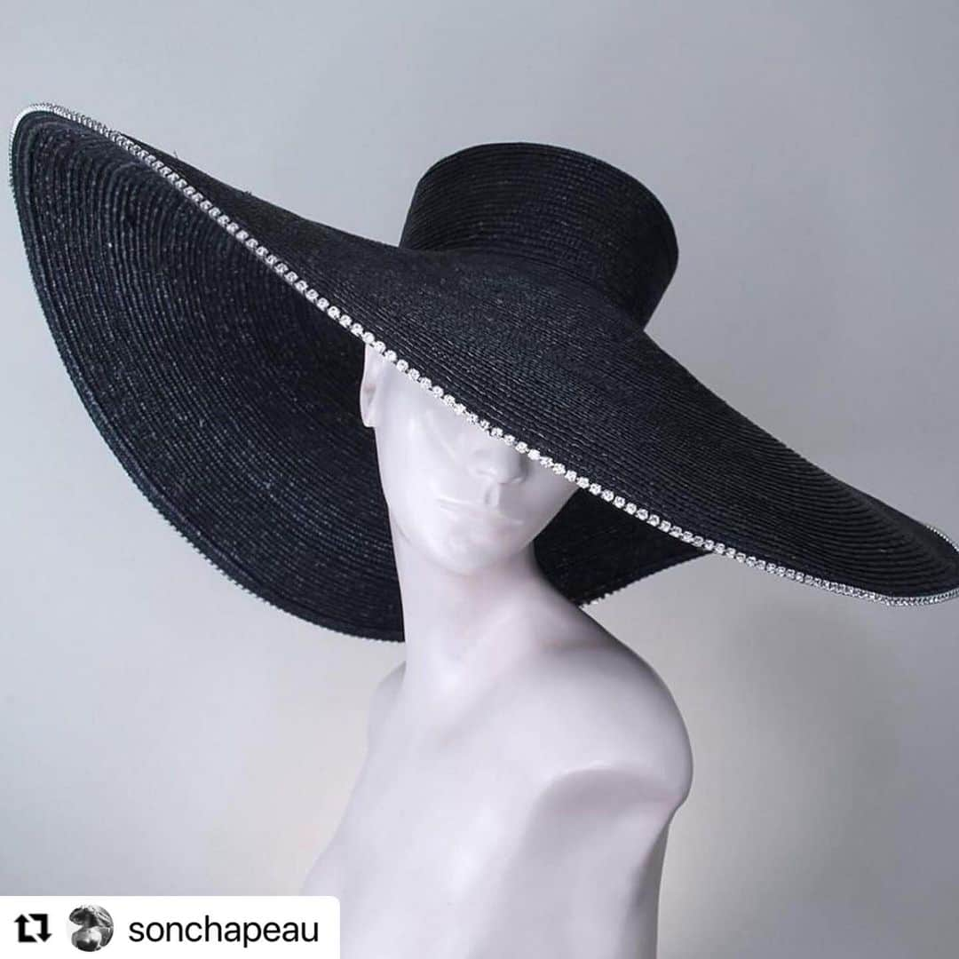 ピアーズアトキンソンさんのインスタグラム写真 - (ピアーズアトキンソンInstagram)「👒 A lovely selection of #piersatkinson designs selected by #hatastic account @sonchapeau 😘」5月31日 2時55分 - piersatkinson