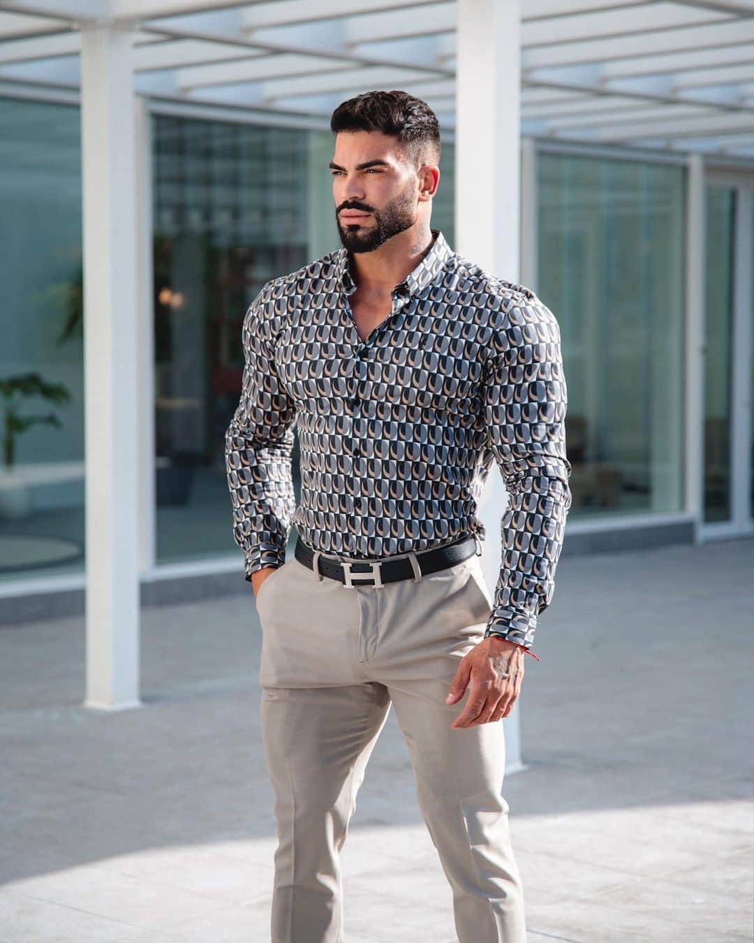 Sergi Constanceさんのインスタグラム写真 - (Sergi ConstanceInstagram)「@fathersons_ 👔   Get 10% OFF with code SERGI 💸 Click link bio @fathersons_  📸 @angelitorobaina   #fathersons #style #class #men #best #fit」5月31日 3時05分 - sergiconstance