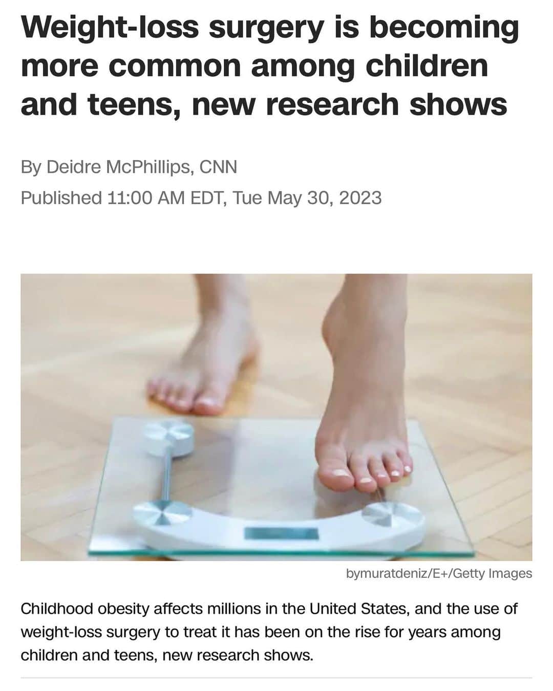 テス・ホリデーのインスタグラム：「THIS ISN’T NORMAL.   TW: Weight Loss, ED’s, Racism:  We are seeing rising numbers of folks dying from eating disorders. We are cutting our GROWING babies open because we are terrified that they might possibly be fat. We are treating thinness (we always have & it’s deeply rooted in racism & anti Blackness) like it’s the only way to exist. You know who suffers here?! Our children that you claim to love & care about. WLS surgery on our youth is not the answer, & yes I know “everyone is different”, but this ain’t it.   If we want better, we have to do better & our youth deserve better. I don’t have the answers, & even if I did y’all wouldn’t listen because I exist in a fat body so that automatically makes folks not take me seriously. It’s a vicious, deadly cycle where the only winners are the billion dollar medical & diet industries that continue to profit off the lies they sell us. #wlssurgery #effyourbeautystandards」