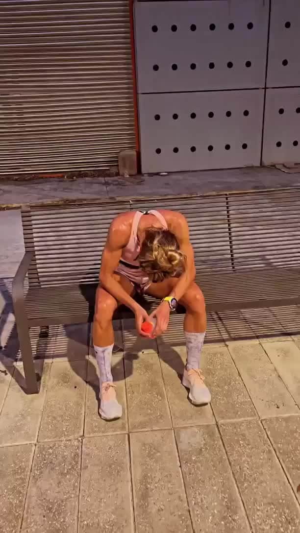 のインスタグラム：「Wanna see YOUR REEL here? Send to DM @runplanet 👈  Video by @victoriamtzg」