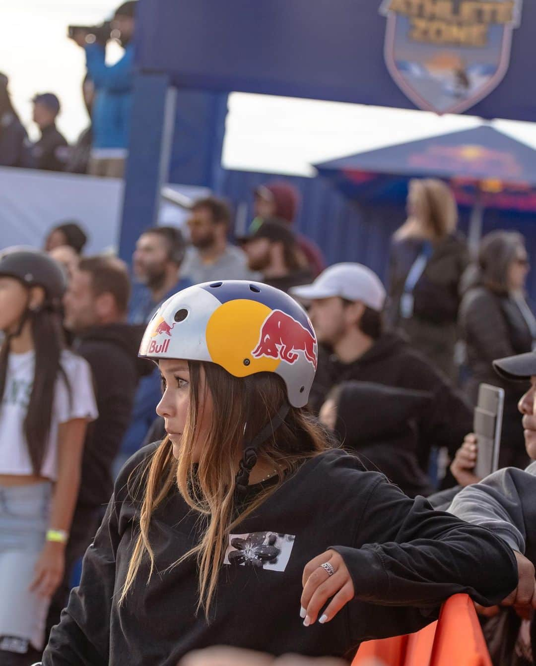 スカイ・ブラウンさんのインスタグラム写真 - (スカイ・ブラウンInstagram)「I always wanted to push the progression of girls skateboarding, but seeing all the girls push together is so inspiring, PROUD of you all 🫶🏼❤️🔥  Thank you San Juan  Argentina 🇦🇷 for this  amazing event, and @worldskateofficial @worldskatesb for the platform that supports skateboarding. 🛹  I have a lot of people around me that support me and it’s all a team effort. I appreciate you all ❤️🔥 my dad, my brother my Japanese family 🇯🇵 and my Brazilian family 🇧🇷 and everyone else that’s helping make this journey so much fun 🤩🫶🏼❤️🙏 🇬🇧 🔥 🌍」5月31日 5時38分 - skybrown