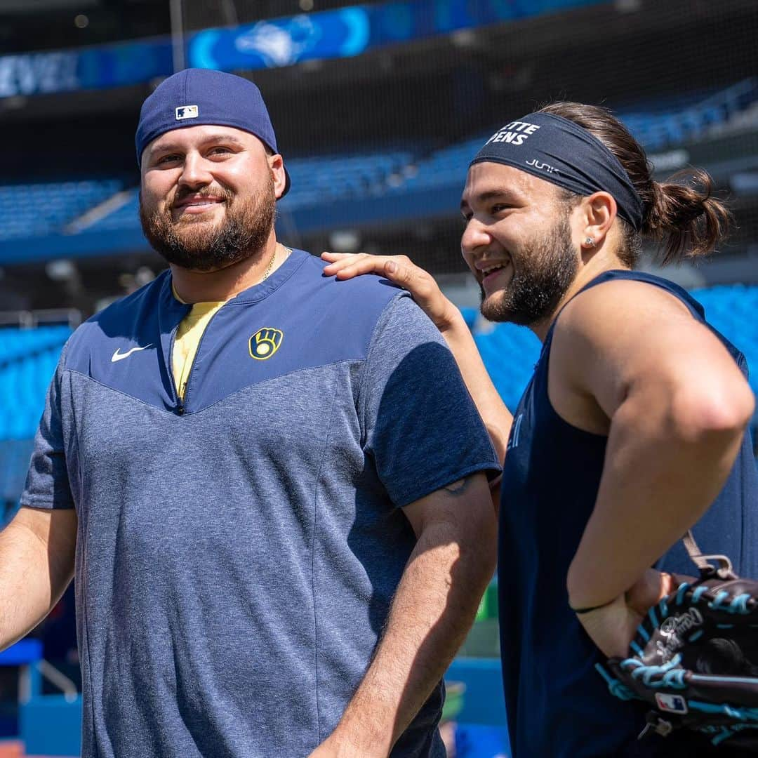 ミルウォーキー・ブルワーズさんのインスタグラム写真 - (ミルウォーキー・ブルワーズInstagram)「Rowdy’s Return 🤗  Welcome back to Toronto 😃」5月31日 6時22分 - brewers