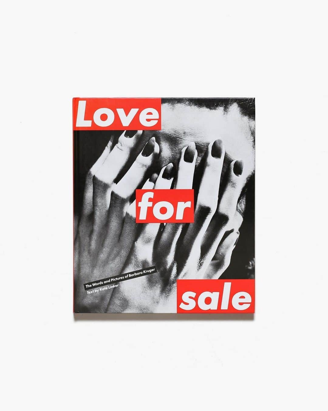 nostos booksさんのインスタグラム写真 - (nostos booksInstagram)「本日はバーバラ・クルーガー『Love for Sale』、亀倉雄策『世界のトレードマーク 増補普及版』、山口はるみ『Harumi Gals』など42冊を入荷しました。  オンラインストアへは商品タグをタップ◯ 　 入荷本からおすすめ10選  ----------  1冊目 『世界のトレードマーク 増補普及版』 亀倉雄策が編集を務めたトレードマークの資料集、増補普及版。日本を含む世界各国から厳選された約700のトレードマーク・ロゴタイプを収録し、手がけたデザイナー名も併載。序文はポール・ランドによるもの。   ----------  2冊目 『Love for Sale』 アメリカのコンセプチュアル・アーティスト、バーバラ・クルーガーの作品集。初期の作品から、権力やアイデンティティ、ジェンダーなど様々なテーマでのアイロニー溢れる作品を多数収録。  ----------  3冊目 『Harumi Gals』 イラストレーター・山口はるみの作品集。エアブラシで描いた魅惑のイラストレーションのほか、沢渡朔によるフォトパロディなどをカラーで収録。寄稿は和田誠・草森紳一・田中一光・つかこうへい・色川武大・横尾忠則ら。監修は横尾忠則、編集は太田克彦。  ----------  4冊目 『脈動する本 デザインの手法と哲学』 武蔵野美術大学美術館で開催された企画展「杉浦康平・脈動する本：デザインの手法と哲学」の展覧作品を編纂した図録。グラフィック・デザイナー／杉浦康平による膨大なブックデザインの作品図録とともに、鈴木一誌による杉浦康平デザインの分析のほか、松岡正剛らによるテキスト等も収録。  ----------  5冊目 『地にはピース』 日本専売公社から販売されていたたばこ「ピース」の雑誌広告を、イラストレーターでデザイナーの和田誠が描いた広告作品集。1960年代当時のモノクロ作品に加え、2010年に「たばこと塩の博物館」での展示で披露したカラーヴァージョンを収録。毎回同じ字数で充てられたコピーは土屋耕一によるもの。  ----------  6冊目 『Offpiste: In the Land of Kustaa Saksi』 フィンランド出身のイラストレーター、アーティストのKustaa Saksiによる作品集。スキー用語で「道を外れる」ことを指す「Offpiste」は、Saksiのユニークな世界観や色使いで描かれる世界へと誘う。多くのイラストレーション作品、写真を全編カラーで収録。  ----------  7冊目 『高橋満寿男 パッケージ・デザイン』 森永のキャラメル、はごろもフーズの缶詰などのパッケージデザインを手掛けた初代日本パッケージ・デザイン協会理事長、高橋満寿男の作品集。ブランディング／デザイン界において世界最大級の実力を持つランドーアソシエイツ、ウォルター・ランドーによる序文「刊行に寄せて」や、高橋満寿男がパッケージ・デザインの哲学を論じた小文「パッケージ・デザイン」も掲載。  ----------  8冊目 『文字の博物館』 1839年から1841年にかけて、パリで出版されたシルヴェストルによる書体見本『文字の博物館』を復刻。日本語で解説を加えたもの。東方諸民族の文字からヨーロッパの文字までをカラーの大判図版で掲載。監修は矢島文夫、構成は田中一光。   ----------  9冊目 『アイデア No.358 そして本の仕事は続く』 アイデアNo.358／2013年5月号。水戸部功、名久井直子、吉岡秀典、川名潤、大久保明子、坂野公一、森大志郎、そして佐々木暁ら8名の若手デザイナーを追ったブックデザイン特集。その他、デザイナー・片山利弘とイラストレーター・三嶋典東の追悼記事、韓国グラフィックデザインに関する記事などを収録。  ----------  10冊目 『Type Navigator: The Independent Foundries Handbook』 デザインスタジオTwoPoints.Netがタイプフェイスや使用例などをまとめた資料集。53種のフォントを実用例とともに収録。300ページを超える大ボリュームの貴重な資料本。フリーフォントを収めたCD付属。   ----------------------  店舗情報はこちら @nostosbooks  ----------------------  オンラインストアは毎日19時更新○  ----------------------  #亀倉雄策 #nostosbooks #ノストスブックス #祖師ヶ谷大蔵 #砧」5月31日 7時30分 - nostosbooks