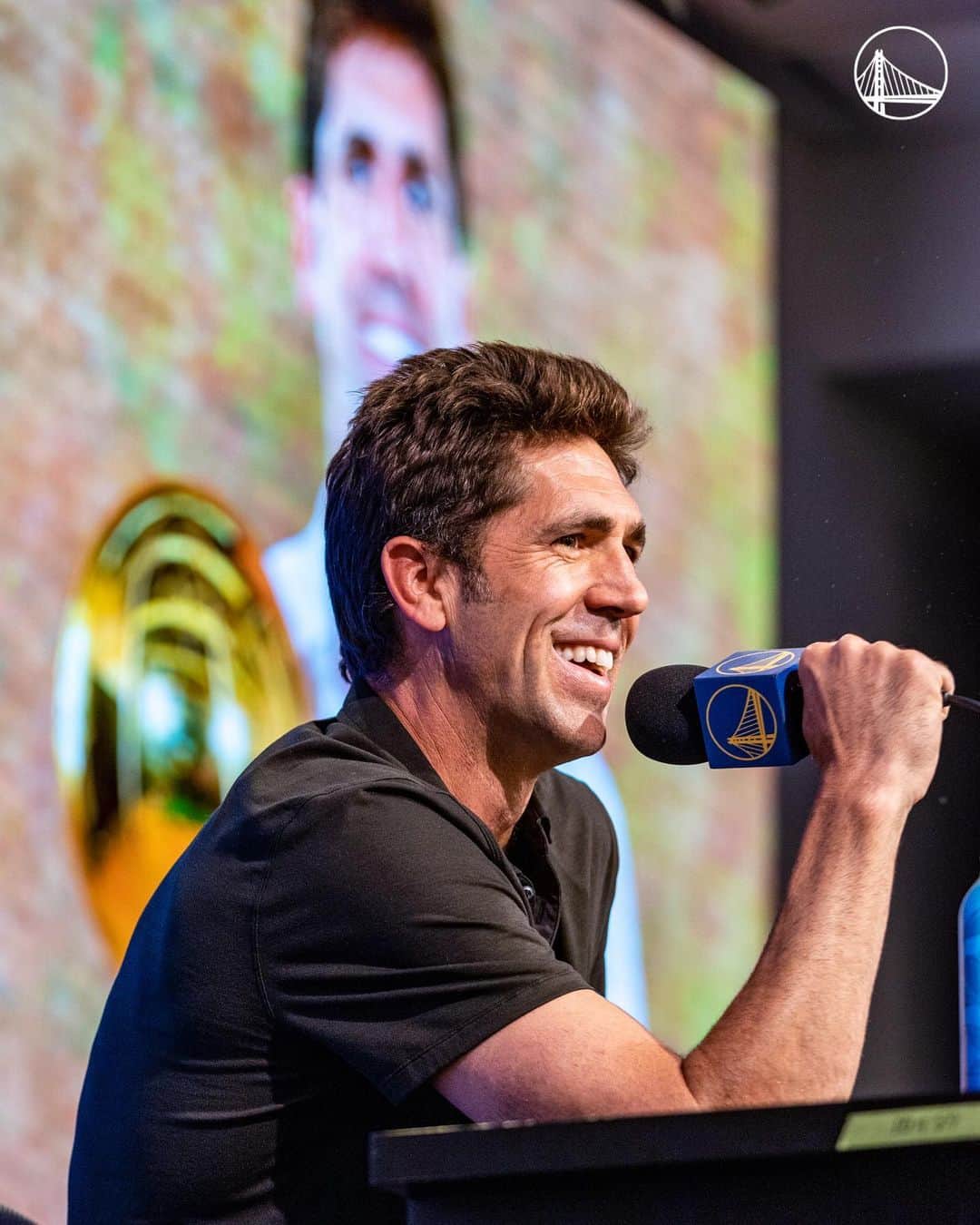ゴールデンステート・ウォリアーズのインスタグラム：「Bob grew up going to Warriors games in The Bay.  While he’s leaving his role with the team, he remains a Warrior for life.」