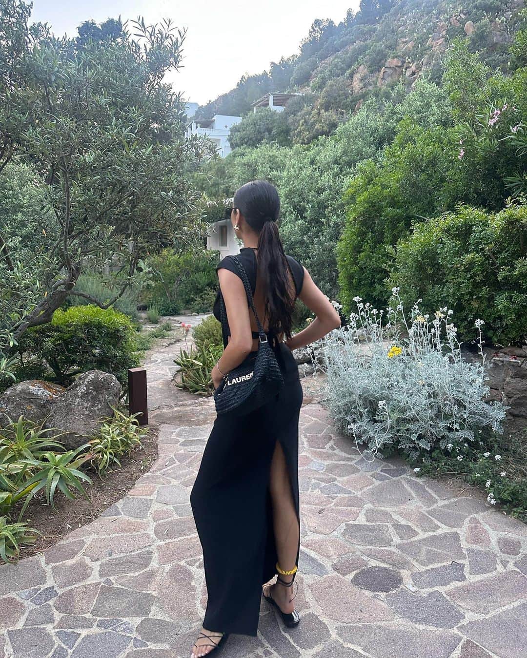 シェイ・ミッチェルさんのインスタグラム写真 - (シェイ・ミッチェルInstagram)「buongiorno   The clothes The location  And most importantly the company  10/10   @lpa @thethinkingtraveller  @piabaroncini @hoskelsa」5月31日 7時43分 - shaymitchell