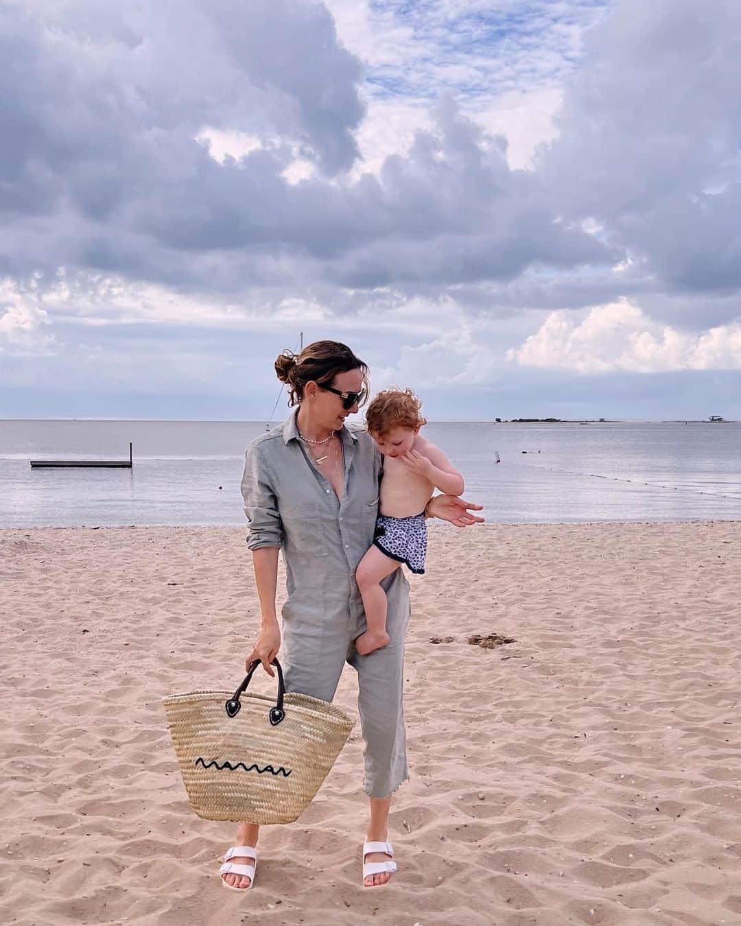 フランク&アイリーンのインスタグラム：「The ultimate one-and-done piece ⁠to elevate your wardrobe. Tap to shop our Northern Ireland jumpsuit! #FrankandEileen ⁠」
