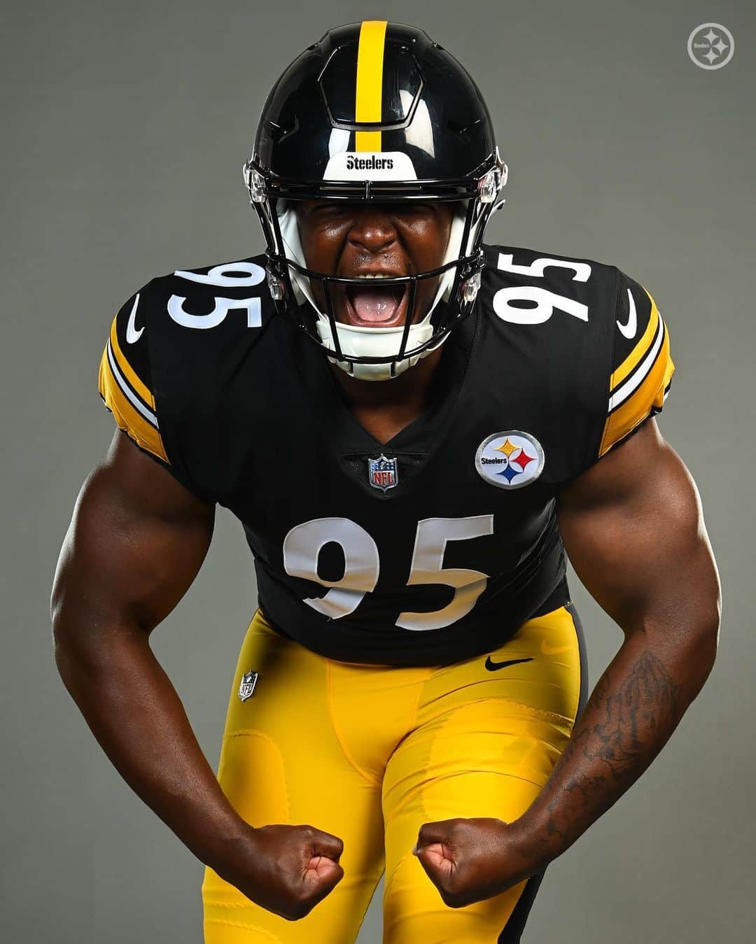 ピッツバーグ・スティーラーズさんのインスタグラム写真 (ピッツバーグ・スティーラーズInstagram)「Hard launch」5月31