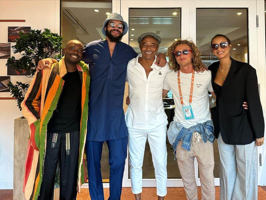 ライス・リベイロのインスタグラム：「Great being in Paris to celebrate you @yannicknoah congratulations on a great achievement! 40 years anniversary on your grand slam @rolandgarros much respect sogrão 🙏🏽🏆 #fam」