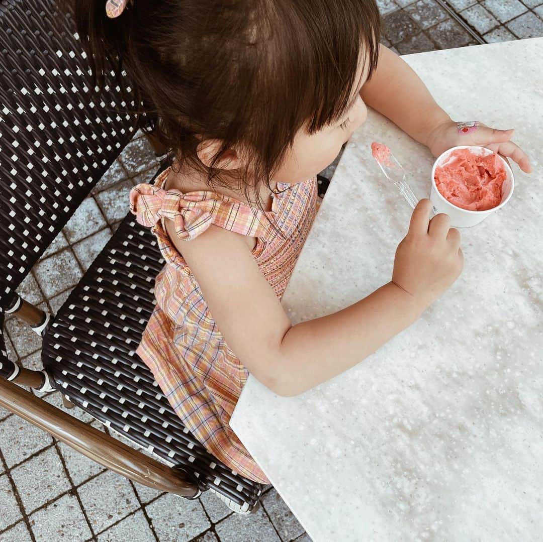 yuiのインスタグラム：「ice cream season has come!」