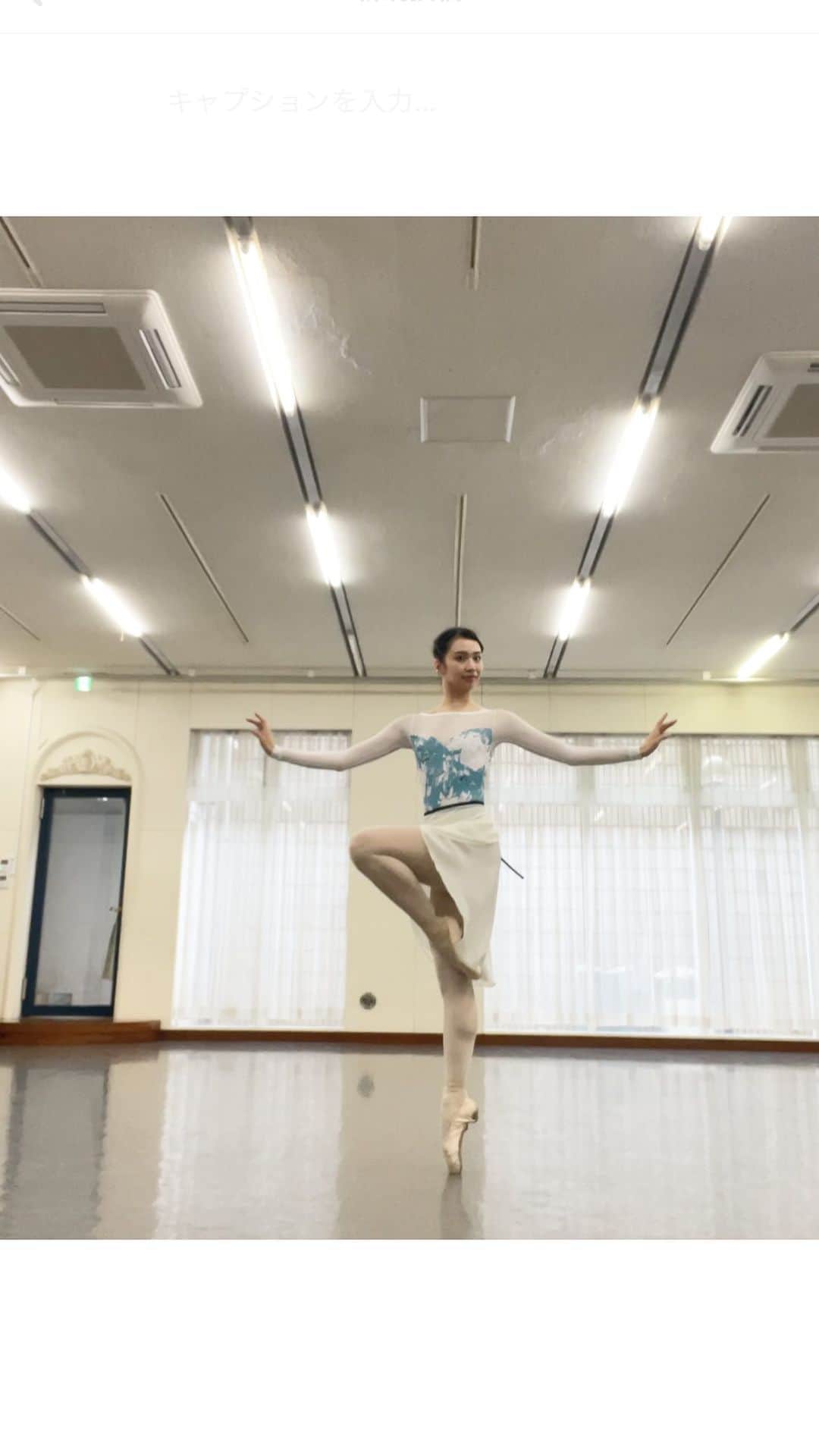 光永百花のインスタグラム：「・  My time in a special leotard❤︎ @stina_official_  @sayurikubota   「三銃士」ミレディー　この決めポーズが沢山登場します。  是非劇場に確認しにいらして下さいね🦭  #stina#stinaleotard#leotard#ballet#ballerina#三銃士#バレエ」