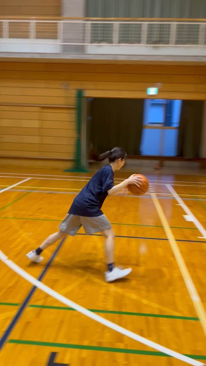 大平萌笑のインスタグラム：「一緒にバスケしましょう⛹🏻‍♀️🔥」