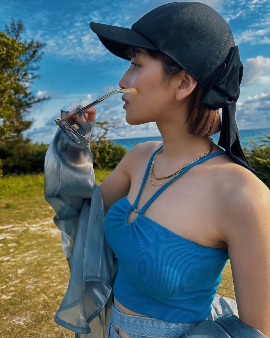小島みゆのインスタグラム：「青が好き。 i like blue 🦋🪼🫐🩵  何色が好き？」