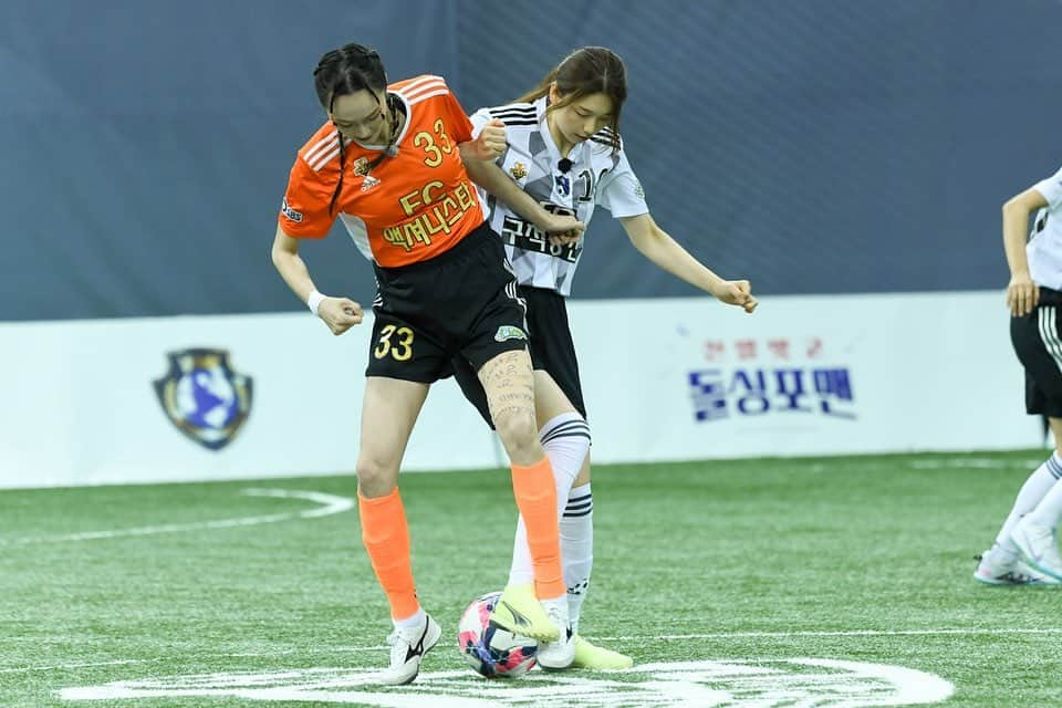 キム・ジンギョンさんのインスタグラム写真 - (キム・ジンギョンInstagram)「구척DAY 🩵⚽️🤍」5月31日 19時51分 - jinkyung3_3