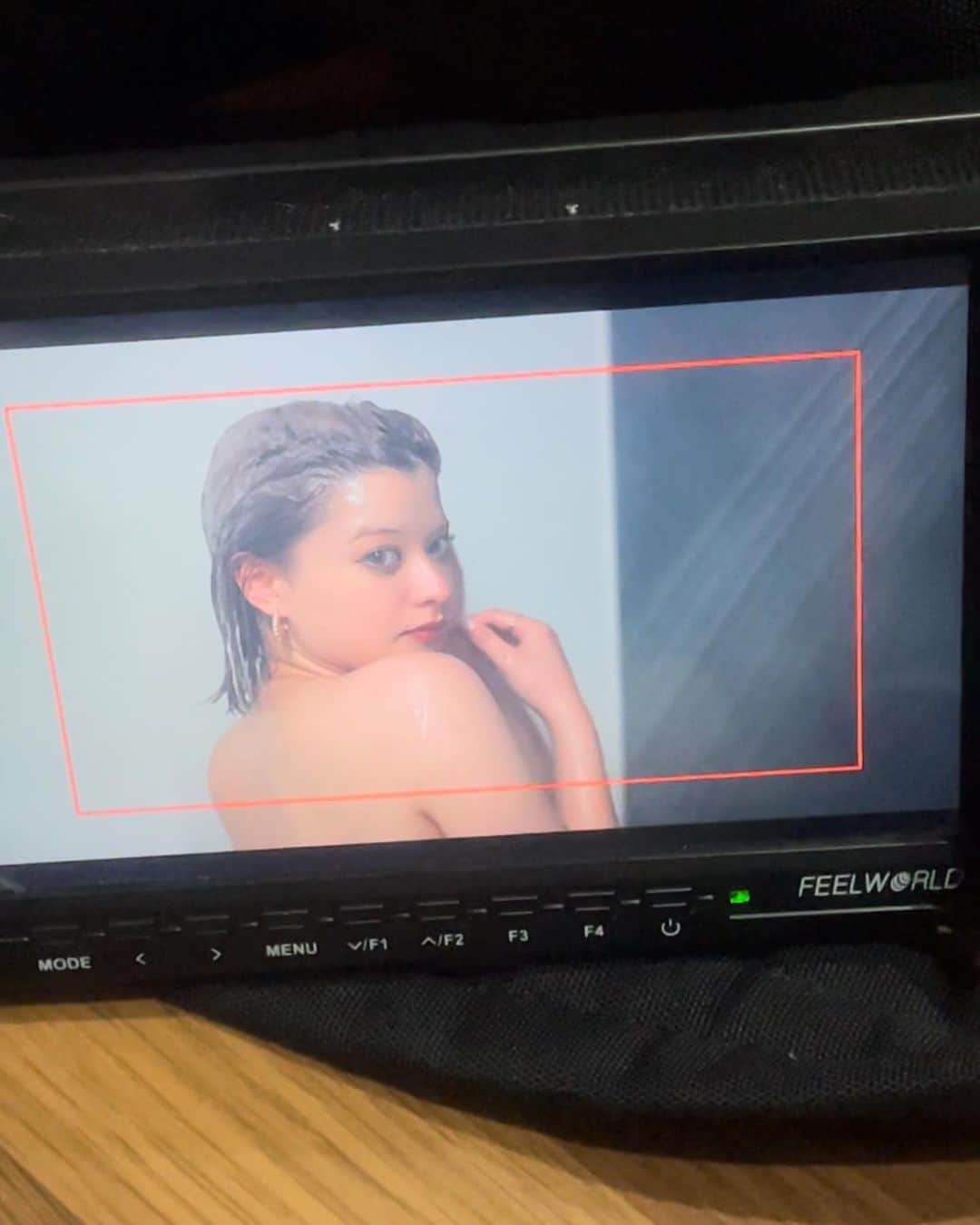 RONAのインスタグラム：「🛁🫧💕」