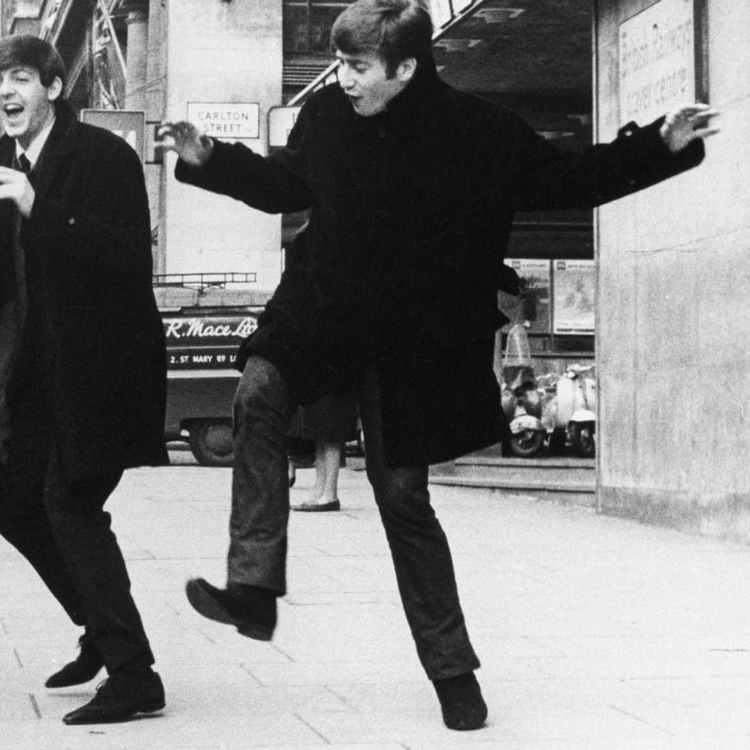 The Beatlesさんのインスタグラム写真 - (The BeatlesInstagram)「“To get on the Palladium and all those places we wore the suits and we played their game, but a lot of the time we were thinking, ‘Ha, we’ll show these people.’” - George ⁠ ⁠ #TheBeatles #1960s ⁠  @georgeharrisonofficial @ringostarrmusic @johnlennon @paulmccartney ⁠ Photo © Apple Corps Ltd.」5月31日 20時03分 - thebeatles