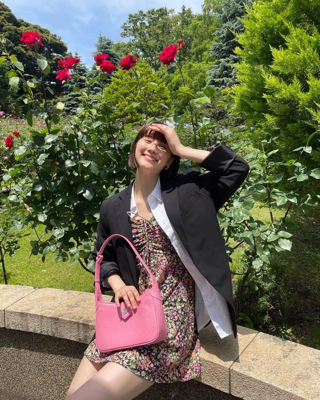 藤本林花美愛さんのインスタグラム写真 - (藤本林花美愛Instagram)「Girly🎀  ちらっとシャオくん🐶 Bag: @minitmute   #minitmute」5月31日 20時09分 - lily_1001_official