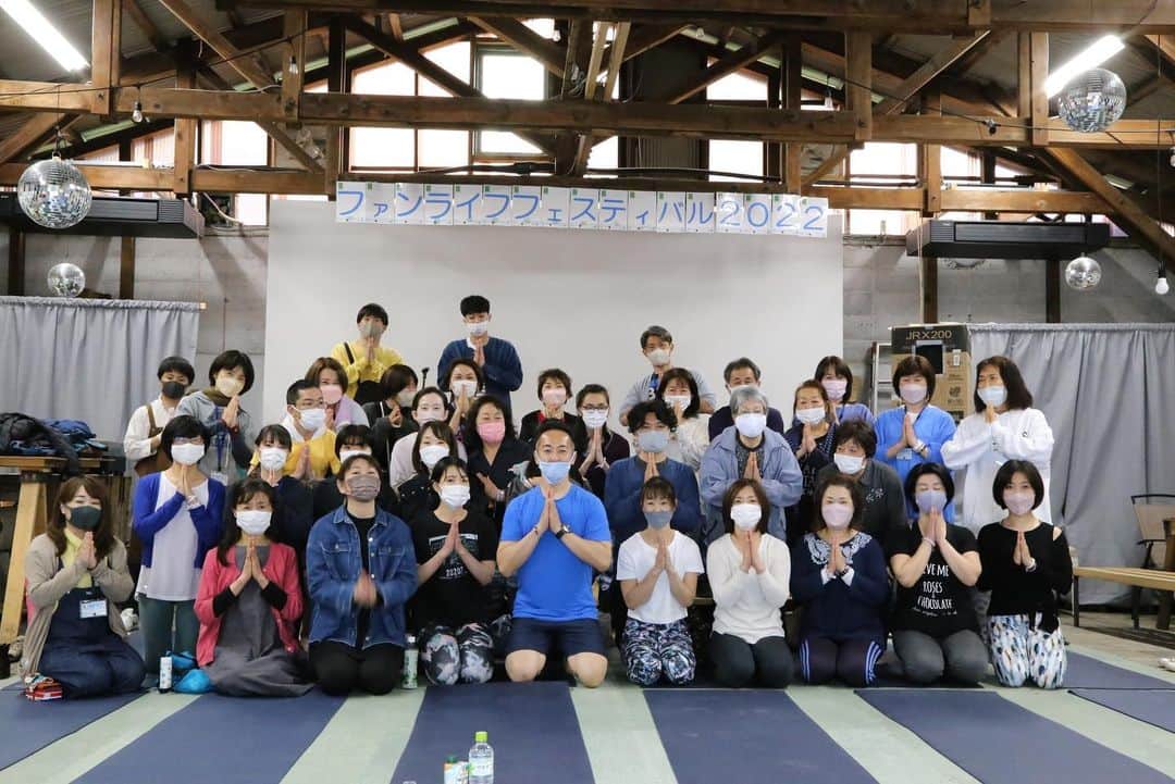 ヨガジャーナル日本版のインスタグラム：「【発売中の『ヨガジャーナル日本版』vol.87に掲載】 今週末（6月3日、4日）は、新しいヨガイベント「Relation Yoga City Fes 2023」が開催されます！　神奈川県、東京都、千葉県の各地域に根差したヨガスタジオ＆ヨガ講師が、“ヨガで地域振興”を合言葉に地域密着型のヨガのお祭りを催します。詳しくは、主催のウェルネスアース協会のアカウントをチェック！  #pr @wellness.earth #relationyogacityfes2023 #ヨガで地域振興 #リレーションヨガシティーフェス2023 #WorldWellnessWeekend #ヨガイベント #yogaevent #ヨガジャーナル日本版 #ヨガジャーナルオンライン」