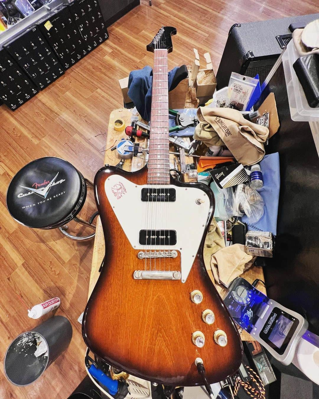 長瀬智也さんのインスタグラム写真 - (長瀬智也Instagram)「#firebirdnonreverse  #gibson #p90 #mahogany」5月31日 12時13分 - nagasetomoya_