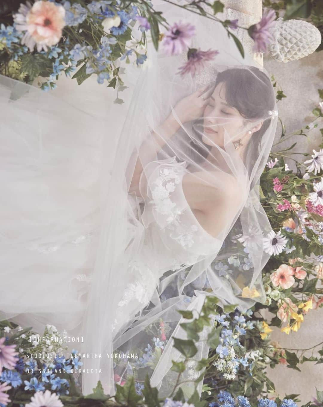 ♡プラコレWedding·⋆*さんのインスタグラム写真 - (♡プラコレWedding·⋆*Instagram)「. @placole_dressy【#DRESSY花嫁 】 【#プラコレ】をつけて投稿&フォローしてね♩ . ＝＝＝＝＝＝＝ . 先日ディズニープランを発表したスタジオ @littlemartha_yokohama さまの 本格的なセットをご紹介✨  選べるドレスは @kuraudia.weddingdress さまの 人気ブランド最新コレクションから👗  バリエーション豊かなスタジオセットでの撮影 色々な世界観を表現できて魅力的ですよね🫧  あなたはどんなスタジオで撮影してみたいですか？ . ＝＝＝＝＝＝＝＝ 👗photo by... @kuraudia.weddingdress さま @littlemartha_yokohama さま ＝＝＝＝＝＝＝＝ . 『#DRESSY花嫁』『#プラコレ』の ハッシュタグをつけて写真をUPしてね✦ 花嫁アプリ『DRESSY by プラコレ』の 記事に掲載＆リグラムされるかも♩ . みなさまからのいいねや保存 コメントをお待ちしています♥ 「このウェディングドレス可愛い！」 「ヘアスタイルも気になる！！」 「今の花嫁さんの流行りは！？」etc. . ＝＝＝＝＝＝＝＝ 花嫁アプリでは、 プロのアドバイザーに結婚式の相談を何度でも♡ ウェディングドレスの記事や、 自分のウェディングレポを残せちゃう♡” . >>>TOPのURLからcheck ⋈ @placole_dressy >>>結婚のご相談は プラコレウェディングアドバイザーへ♡ @wedding_adviser >>>ウェディングレポを残したいなら、 farny by プラコレをcheck ✎ @farny_wedding >>>花嫁準備に欠かせないアイテムをお探しなら placole & dressy Beauty をcheck ❁ @dressy_beauty_ >>>素敵なドレスに出会いたい花嫁さま♡ @dressyonline_をcheck >>>おしゃれなファミリーフォトは ドレシーベイビーをcheck 𓏸 @dressy.baby >>>鎌倉にOPEN”お花とドレスと紅茶のカフェ” @dressyroom_teaをcheck𓌉𓇋 . ＝＝＝＝＝＝＝＝＝＝＝＝＝＝＝＝ . #プレ花嫁 #卒花 #花嫁 #卒花嫁 #結婚 #結婚式 #試着レポ #farnyレポ #2023秋婚 #2023冬婚 #2024春婚 #2024夏婚 #カラードレス試着 #ドレス試着 #ドレス試着レポ #ドレス選び #クラウディアドレス #フォトスタジオ #ディズニーウエディングドレスコレクション #スタジオフォト #スタジオ撮影 #リトルマーサ #リトルマーサ横浜店 #クラウディア #disneyweddingdresscollection #disneydress」5月31日 13時18分 - placole_dressy