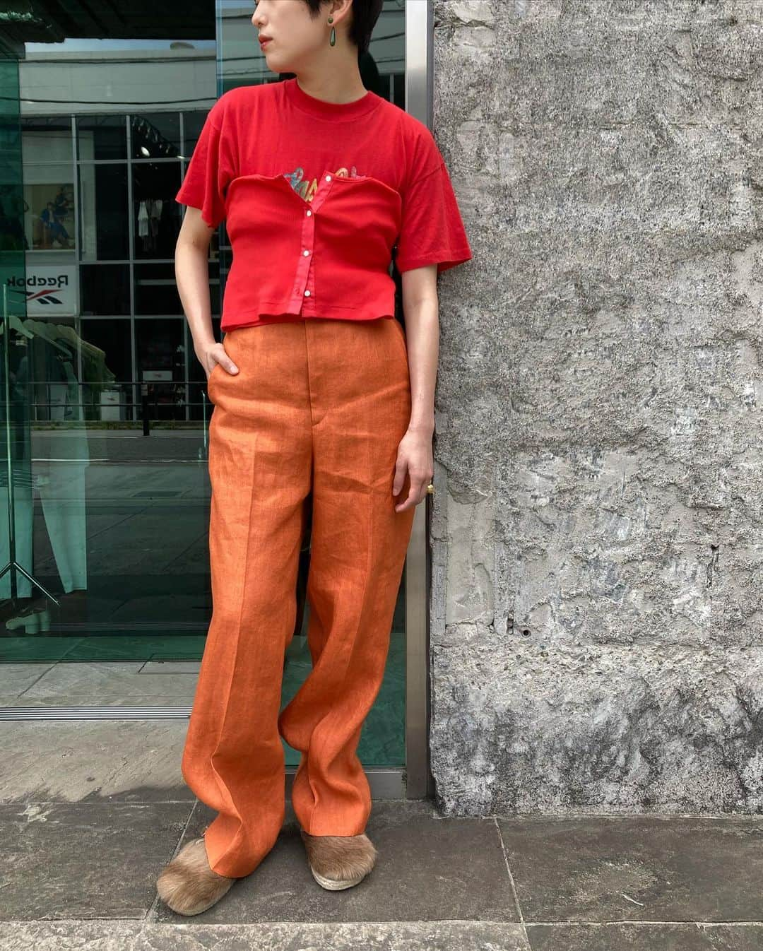 6(ROKU) OFFICIALさんのインスタグラム写真 - (6(ROKU) OFFICIALInstagram)「・  6  hemp pants ¥27,500- tax in  ＜INSCRIRE for 6＞cotton terco set ¥26,400- tax in  vintage T-shirt ¥7,480- tax in  @sophiebuhai ring ¥79,200- tax in  @sophiebuhai ring ¥96,800- tax in  @sophiebuhai earring ¥128,150- tax in  #roku #inscrire #sophiebuhai」5月31日 13時44分 - 6______roku