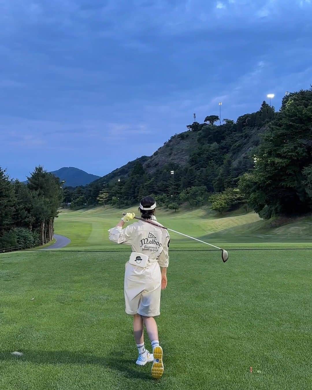 イ・ヌリのインスタグラム：「명랑골프 조하💚  . . .  #서서울cc #골린이 #골프일기 ⛳️ #말본 #말본골프 #골프웨어 #골프복코디」