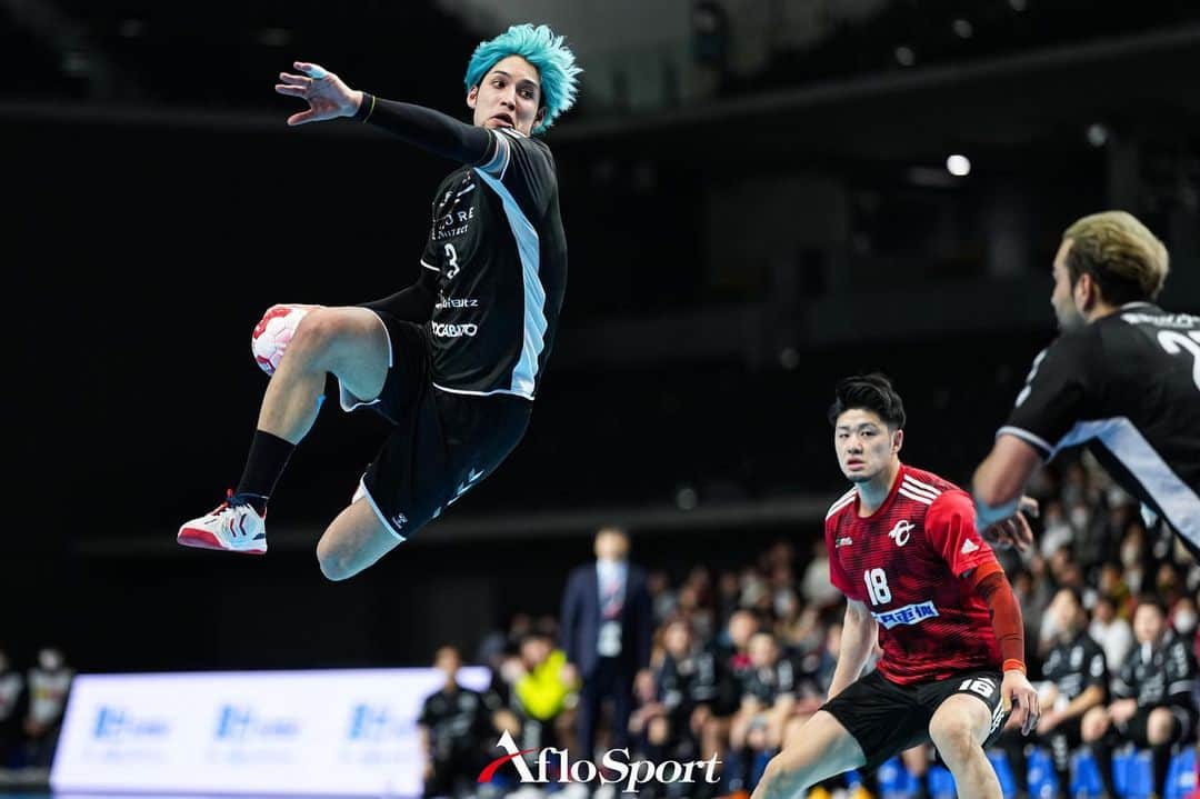 アフロスポーツさんのインスタグラム写真 - (アフロスポーツInstagram)「部井久アダム勇樹/Adam Yuki Baig (ジークスター東京), MARCH 19, 2023 - Handball : 47th Japan Handball League Play-off Men's 2nd stage match between Zeekstar Tokyo 32-33 Toyota Auto Body Brave Kings at the Musashino Forest Sport Plaza in Tokyo, Japan.  #ハンドボール #handball  #SportPhoto #SportPhotography #Sport #スポーツ写真」5月31日 15時39分 - aflosport