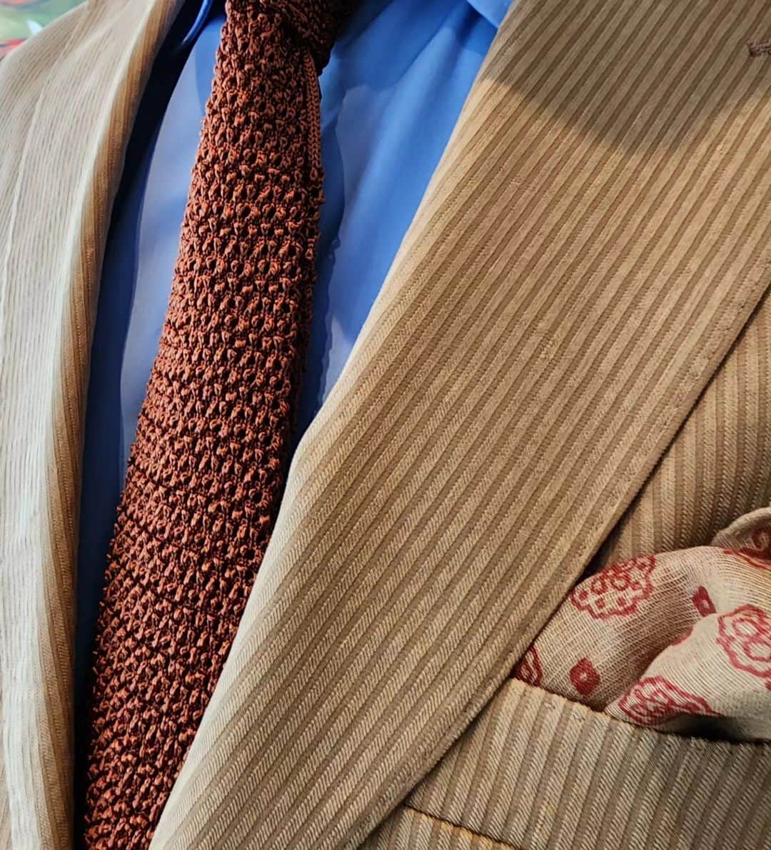 峰竜太さんのインスタグラム写真 - (峰竜太Instagram)「#アド街ック天国 #suit #eleventy #shirt #yamatoyashirt #tie #francospada #shoes #crockett &jones」5月31日 16時02分 - mineryuta
