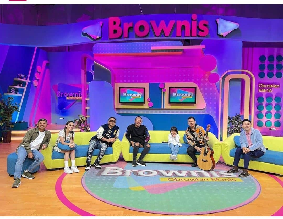 のインスタグラム：「Thank you @brownis_ttv 🥰💃」