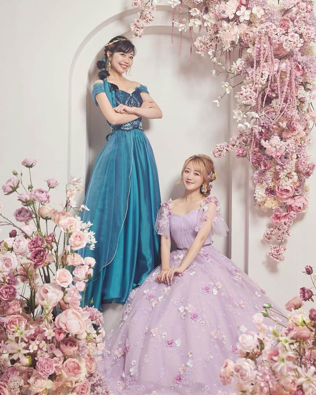 ♡プラコレWedding·⋆*さんのインスタグラム写真 - (♡プラコレWedding·⋆*Instagram)「. @placole_dressy【#DRESSY花嫁 】 【#プラコレ】をつけて投稿&フォローしてね♩ . ＝＝＝＝＝＝＝ . 新しくオープンしたフォトスタジオ 『Little Martha』 @littlemartha_yokohama でのお写真📸🌟　  @kuraudia.weddingdress の ジャスミンとラプンツェルからインスパイアされた ドレスを着用されています🤍  @nakajimasisters_jp さまにお似合いで まるで本物のプリンセス・・👸✨  ⁡プリンセスのような世界観だけでなく 韓国風のフォトも撮影できちゃうんです🌸 . ＝＝＝＝＝＝＝＝ 👗photo by... @nakajimasisters_jp さま @kuraudia.weddingdress さま @littlemartha_yokohama さま ＝＝＝＝＝＝＝＝ . 『#DRESSY花嫁』『#プラコレ』の ハッシュタグをつけて写真をUPしてね✦ 花嫁アプリ『DRESSY by プラコレ』の 記事に掲載＆リグラムされるかも♩ . みなさまからのいいねや保存 コメントをお待ちしています♥ 「このウェディングドレス可愛い！」 「ヘアスタイルも気になる！！」 「今の花嫁さんの流行りは！？」etc. . ＝＝＝＝＝＝＝＝ 花嫁アプリでは、 プロのアドバイザーに結婚式の相談を何度でも♡ ウェディングドレスの記事や、 自分のウェディングレポを残せちゃう♡” . >>>TOPのURLからcheck ⋈ @placole_dressy >>>結婚のご相談は プラコレウェディングアドバイザーへ♡ @wedding_adviser >>>ウェディングレポを残したいなら、 farny by プラコレをcheck ✎ @farny_wedding >>>花嫁準備に欠かせないアイテムをお探しなら placole & dressy Beauty をcheck ❁ @dressy_beauty_ >>>素敵なドレスに出会いたい花嫁さま♡ @dressyonline_をcheck >>>おしゃれなファミリーフォトは ドレシーベイビーをcheck 𓏸 @dressy.baby >>>鎌倉にOPEN”お花とドレスと紅茶のカフェ” @dressyroom_teaをcheck𓌉𓇋 . ＝＝＝＝＝＝＝＝＝＝＝＝＝＝＝＝ . #プレ花嫁 #卒花 #花嫁 #卒花嫁 #結婚 #結婚式 #試着レポ #farnyレポ #2023秋婚 #2023冬婚 #2024春婚 #2024夏婚 #カラードレス試着 #ドレス試着 #ドレス試着レポ #ドレス選び #カラードレス #カラードレス迷子 #ウェディングドレス #ドレス迷子 #ボリュームドレス #チュールドレス #ベージュドレス #花嫁ヘア #ジャスミンドレス #ラプンツェルドレス」5月31日 16時42分 - placole_dressy