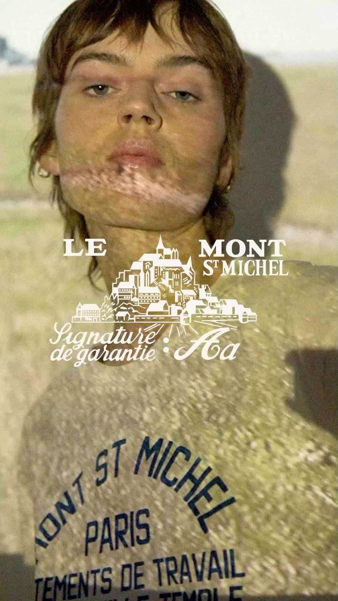 ル・モンサンミッシェルのインスタグラム：「Fascinated by the beauty of a most unique place. The raw nature of Le Mont Saint Michel is our inspiration. We enhance it in timeless clothes made to last.  -  Fascinés par la beauté d’un lieu unique. La nature brute du Mont Saint Michel est notre source d’inspiration. Nous en créons des vêtements intemporels faits pour durer.  #lemontsaintmichel #lemontstmichel #frenchbrand #marquefrançaise #bienfait #slowfashion #knitwear #workwear #vestedetravail」