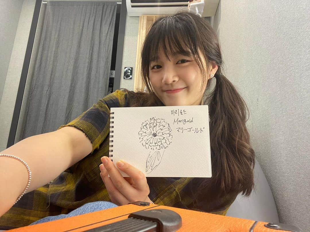 キムヘリムさんのインスタグラム写真 - (キムヘリムInstagram)「18:00 Kst on YouTube  #aimyon #Marigold #あいみょん」5月31日 17時04分 - hye_rim_7